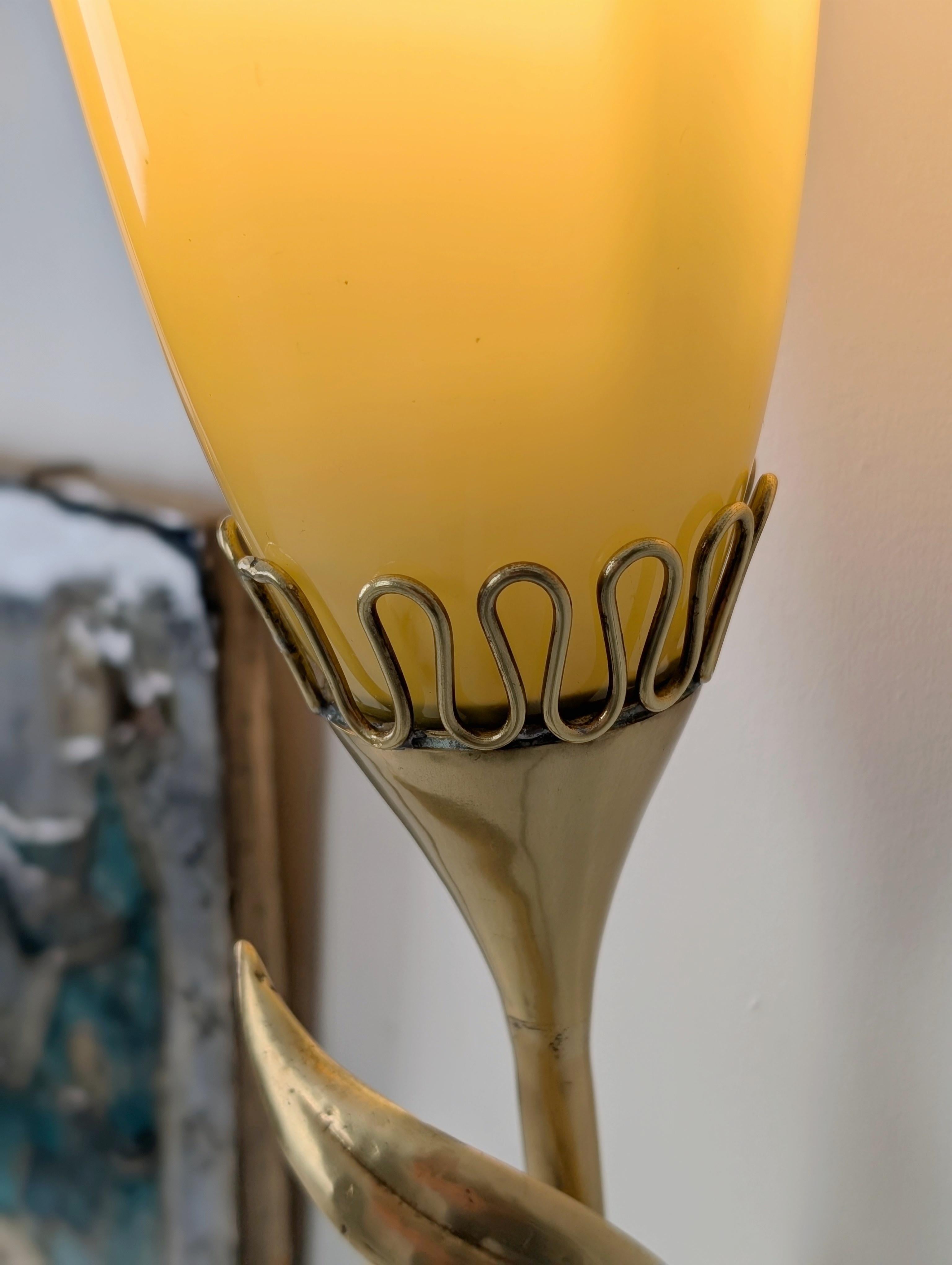 Coppia di lampade da parete floreali in ottone della metà del secolo 71020, Almari Mauri, Idman 1950 in vendita 6