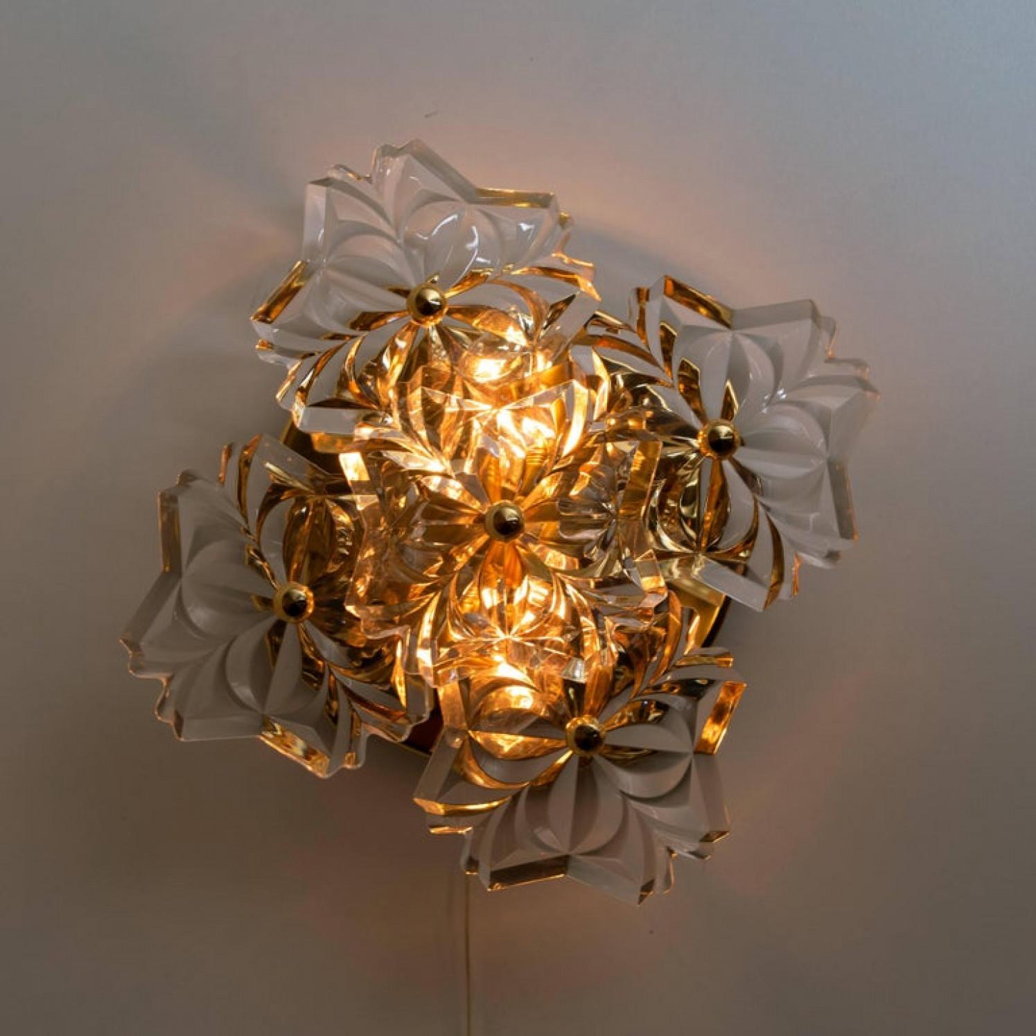 German Pair of Mid Century Brass Floral Wall Lights by Hillebrand, 1970s For Sale