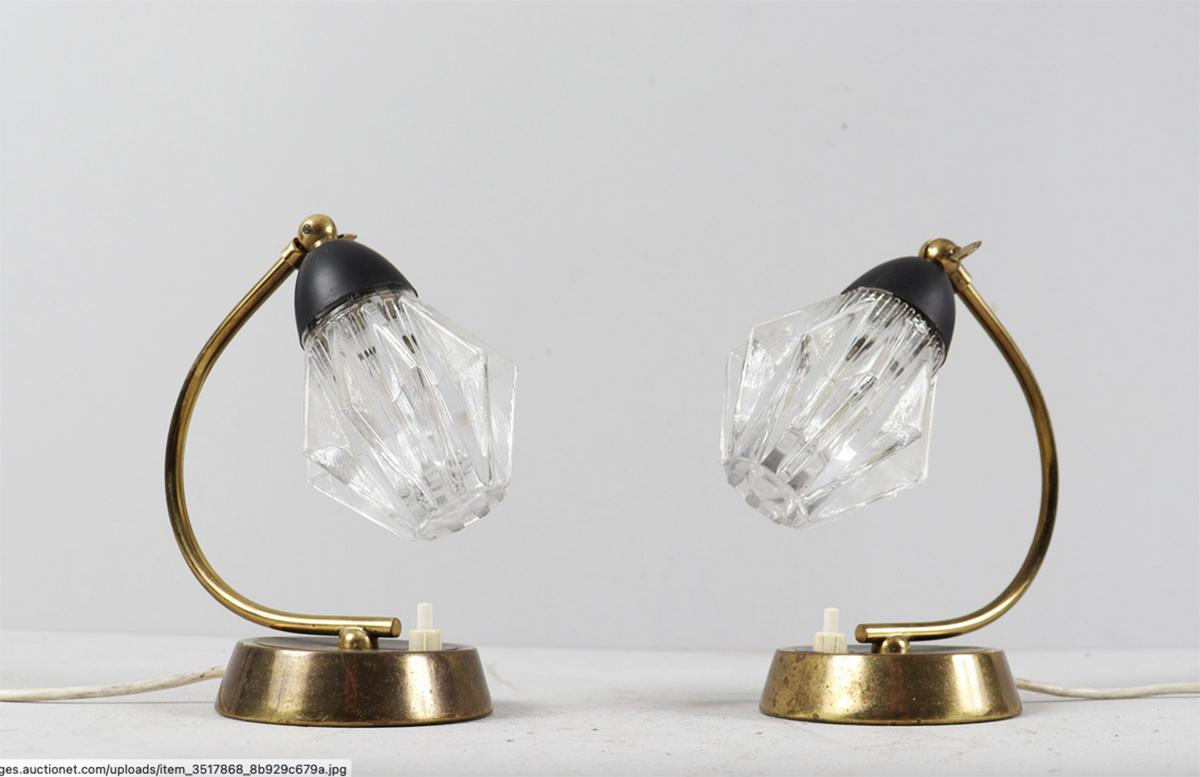 Pareja de lámparas de mesilla de noche de latón y cristal de mediados de siglo, Alemania, años 60 Moderno de mediados de siglo en venta