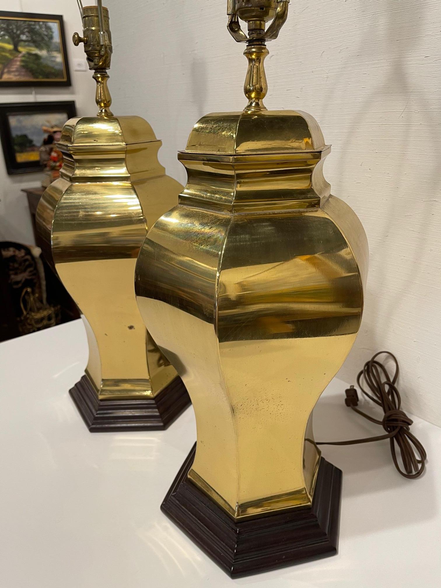 Pair of Mid-Century Brass Lamps on Wood Bases, 20th Century 3