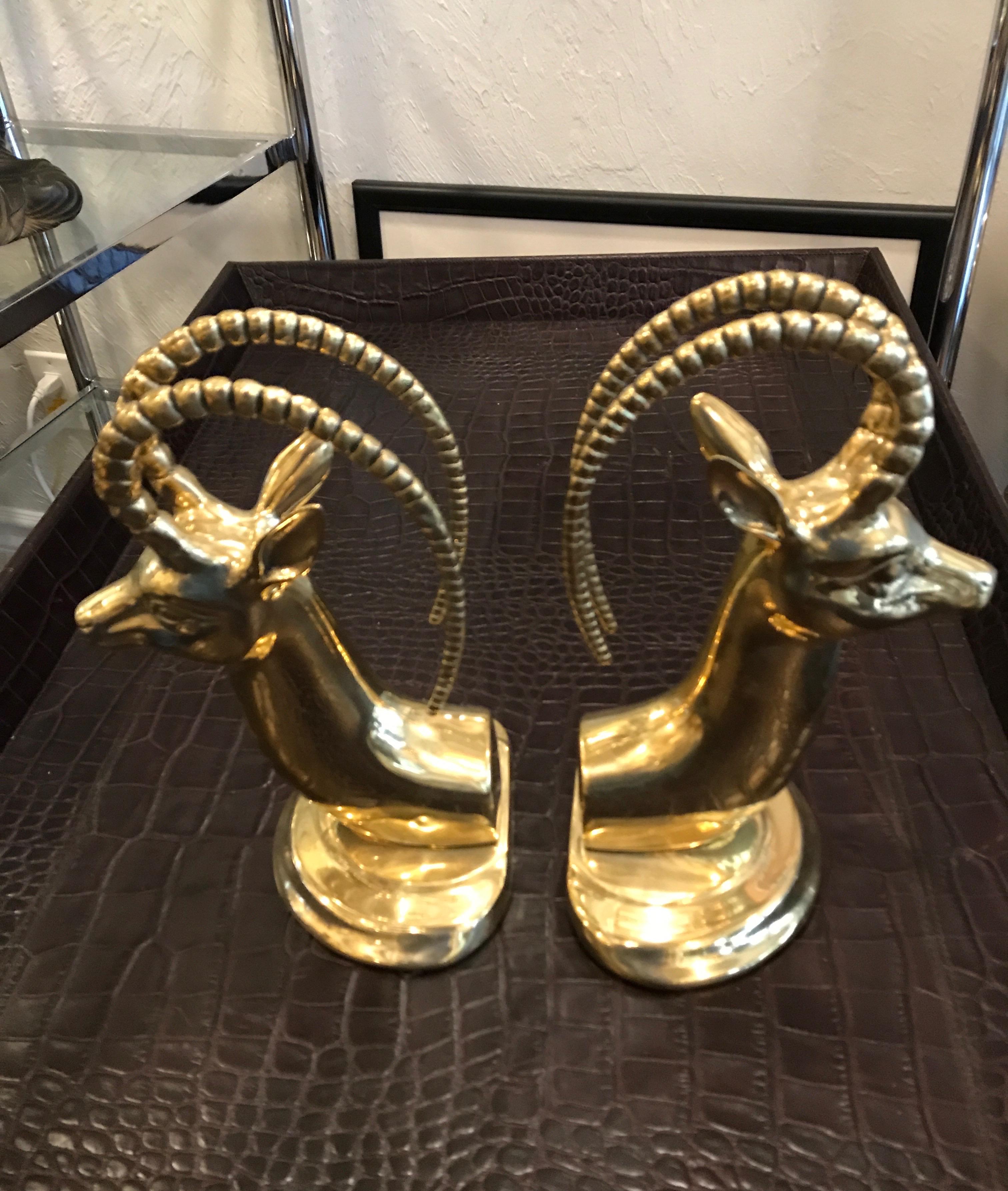 Pair of Midcentury Brass Ram Head Bookends In Good Condition In West Palm Beach, FL