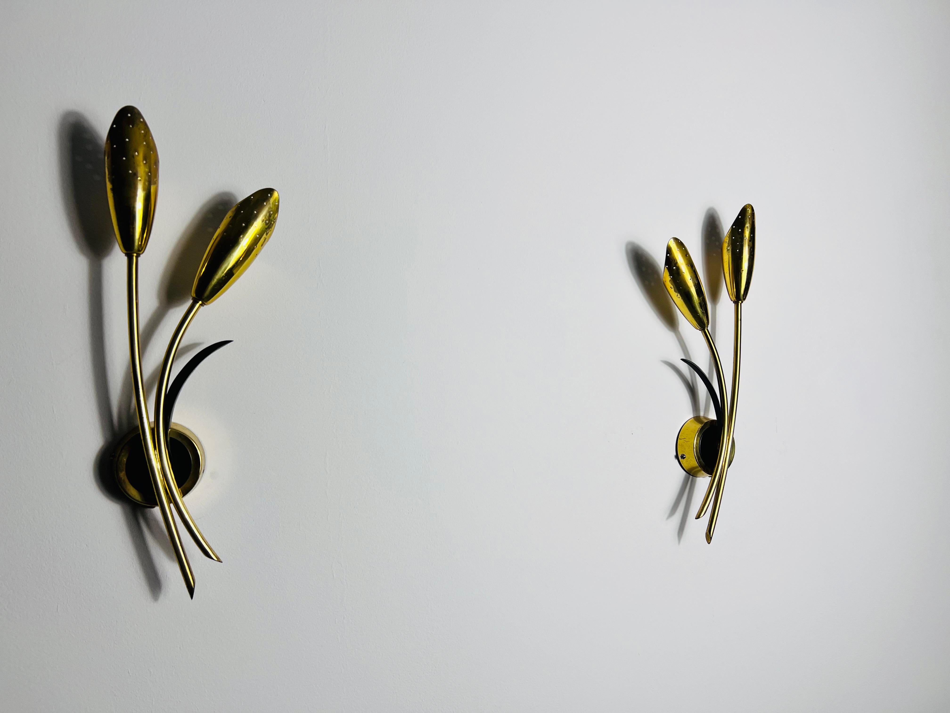 Mid-Century Modern Pair of Mid-Century Brass Sputnik Wall Lamps, Italy, 1960s For Sale