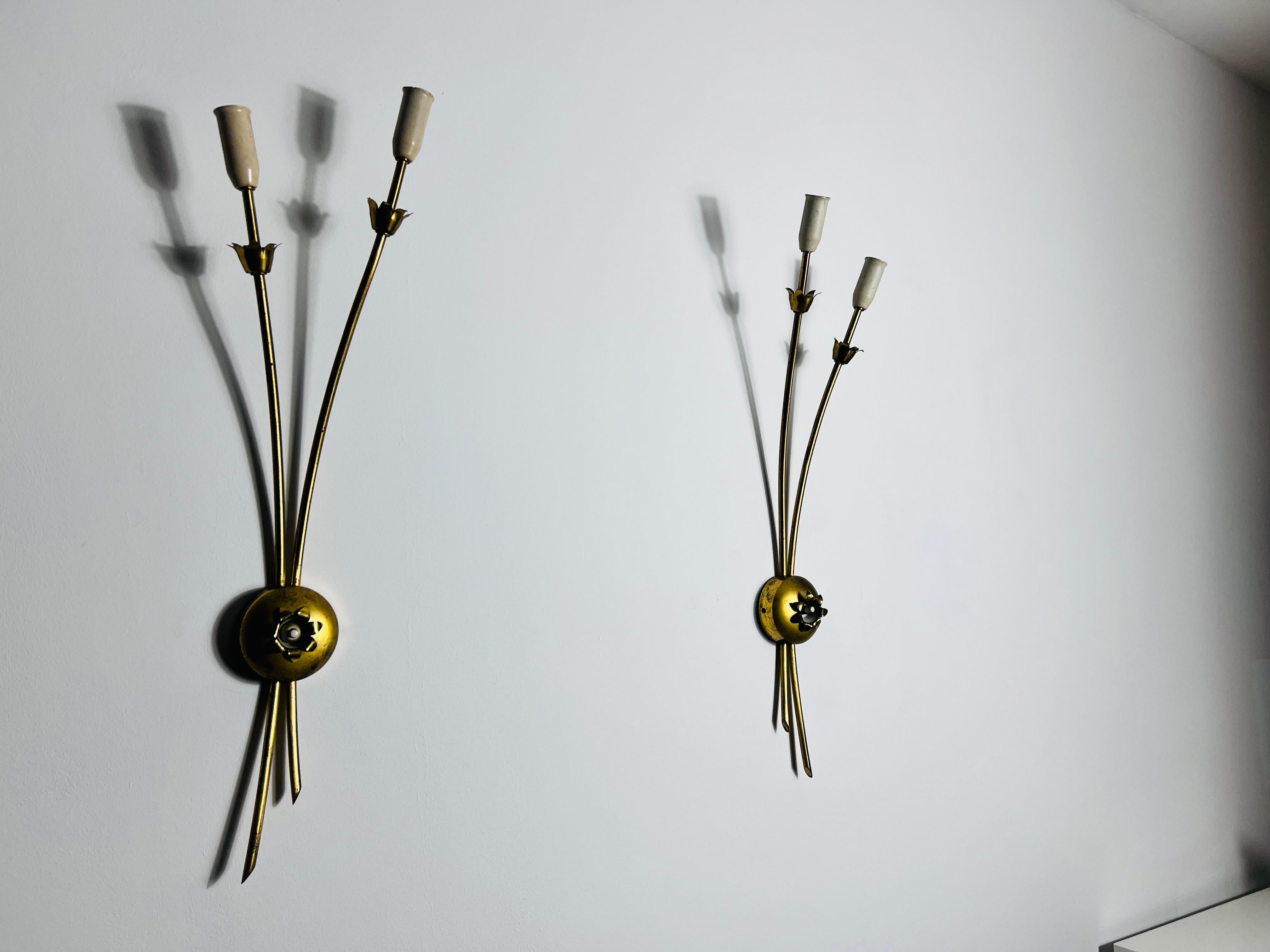 Pair of Mid-Century Brass Sputnik Wall Lamps, Italy, 1960s In Good Condition For Sale In Hagenbach, DE