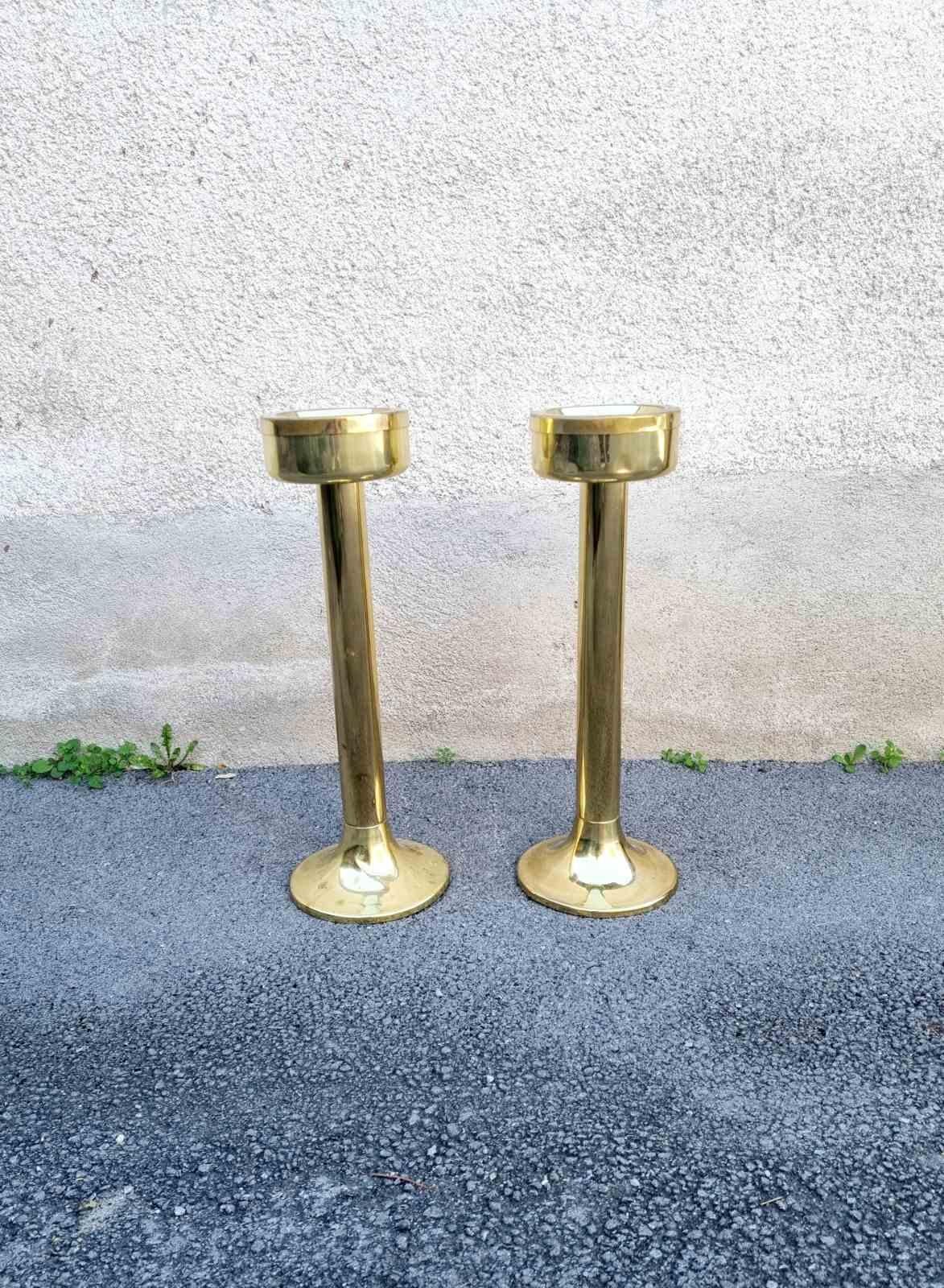 Paar Messing-Aschenbecher aus der Mitte des Jahrhunderts, Italien 60er Jahre (Moderne der Mitte des Jahrhunderts) im Angebot