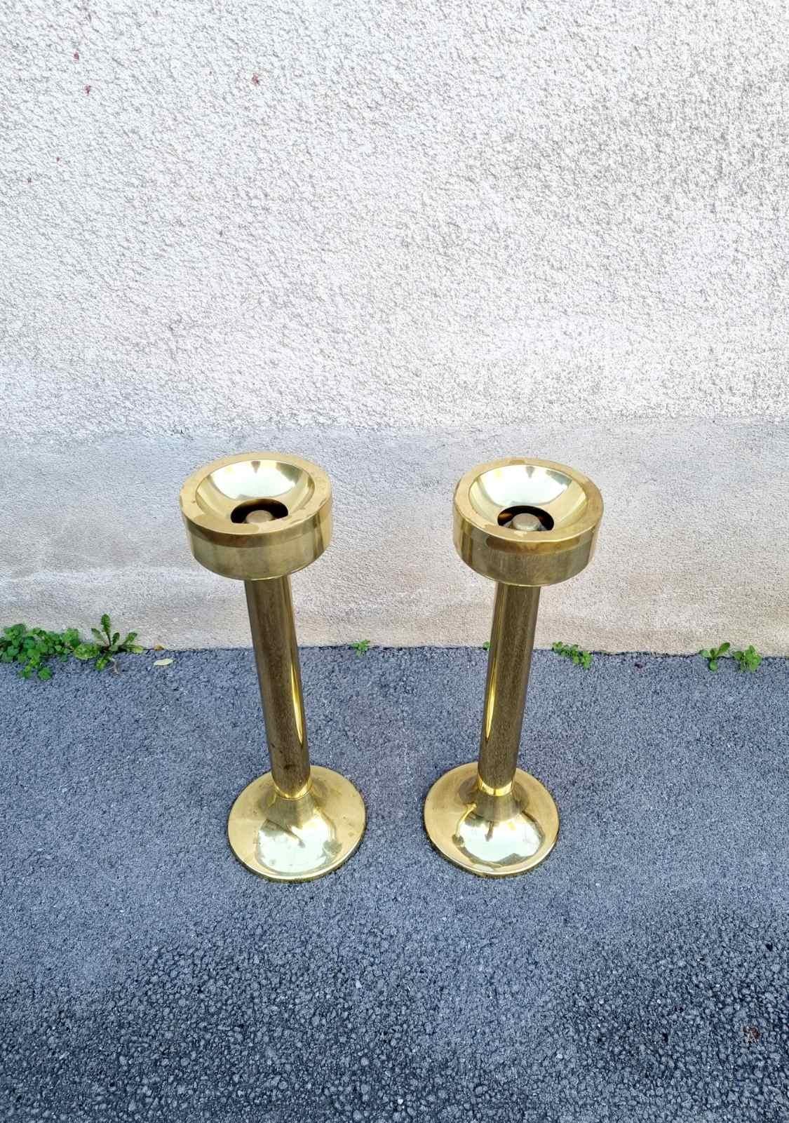 Paar Messing-Aschenbecher aus der Mitte des Jahrhunderts, Italien 60er Jahre (Mitte des 20. Jahrhunderts) im Angebot