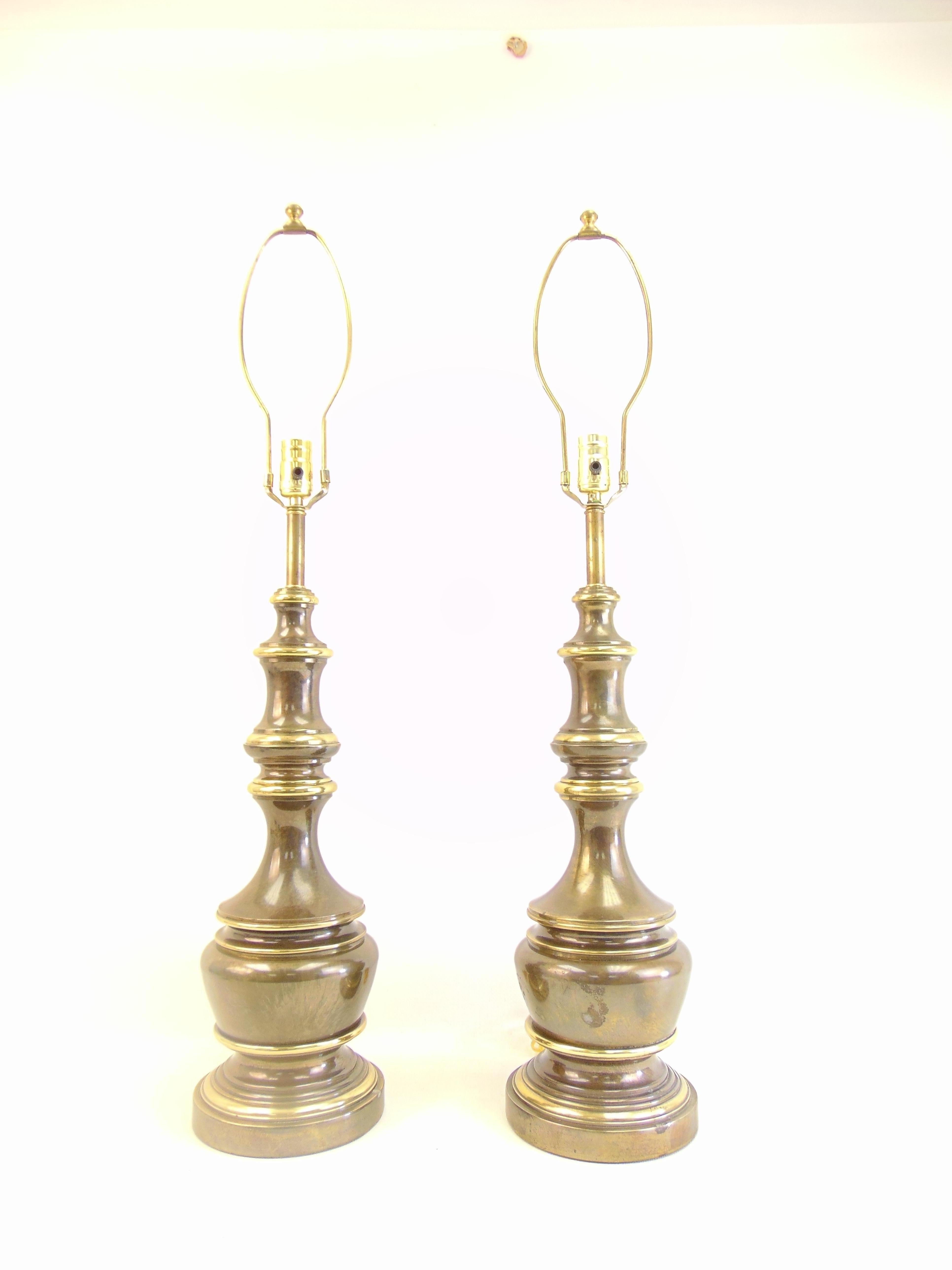 Mid-Century Modern Pair of Midcentury Brass Table Lamps For Sale