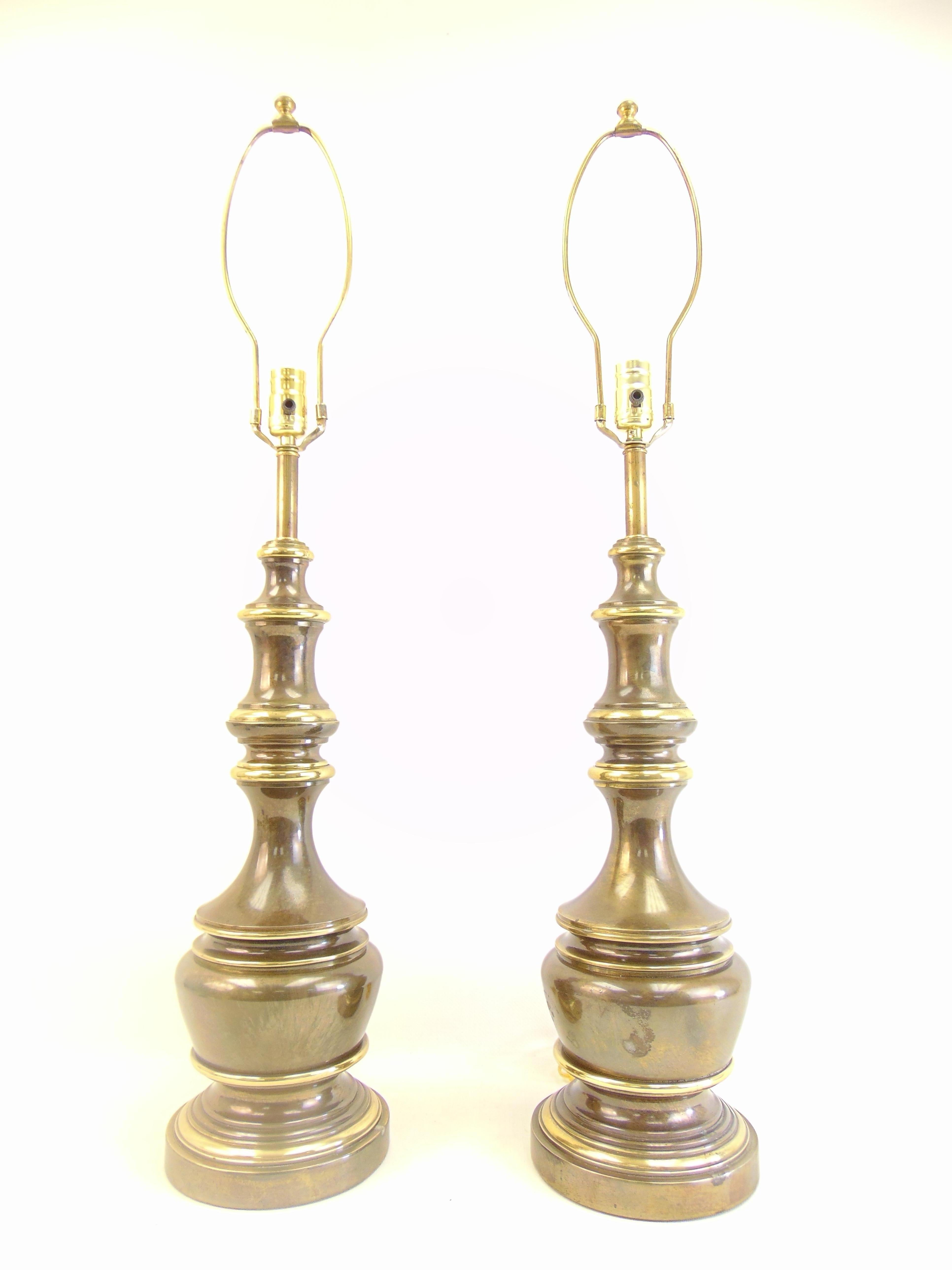 American Pair of Midcentury Brass Table Lamps For Sale