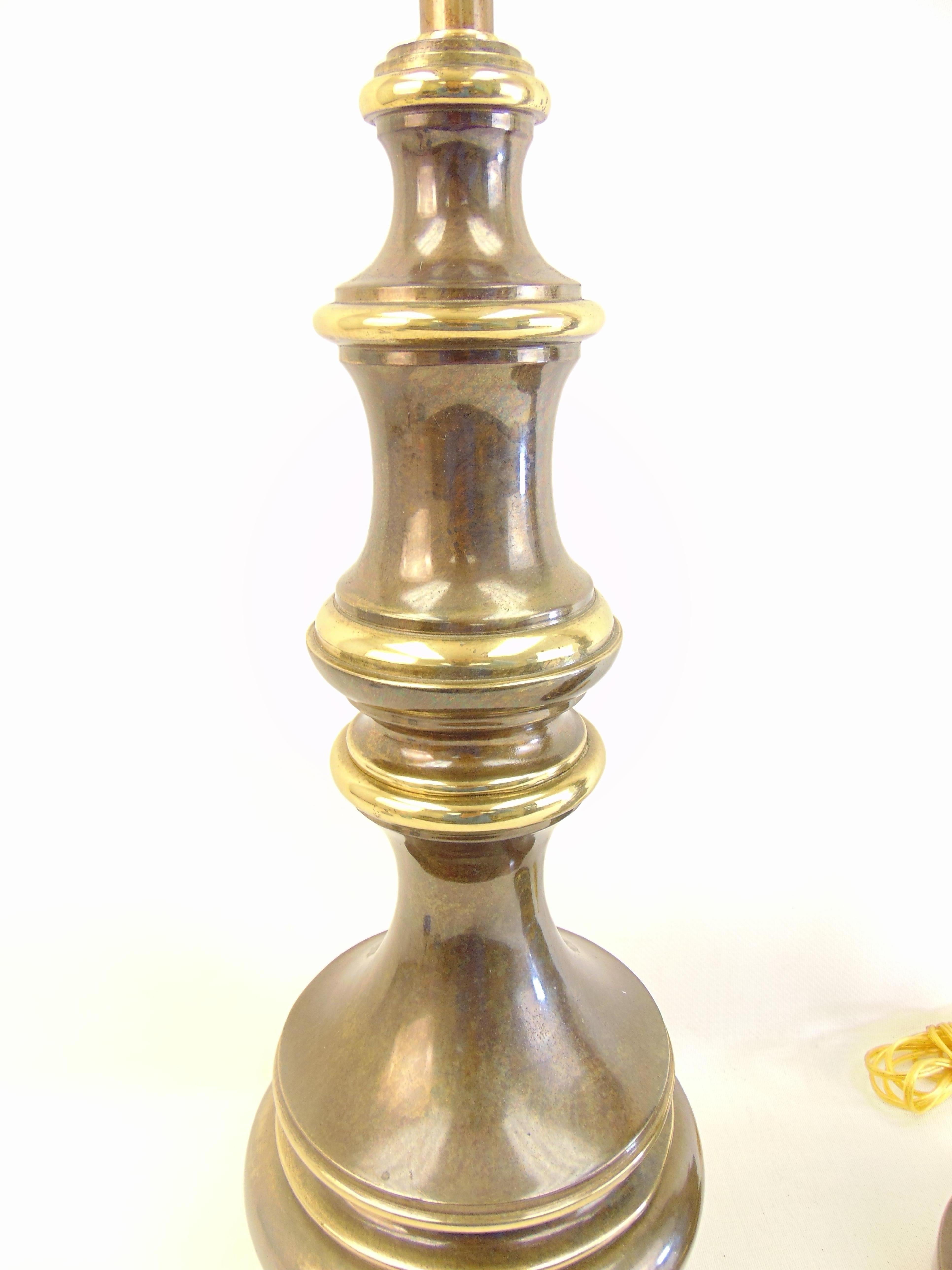 Pair of Midcentury Brass Table Lamps For Sale 2