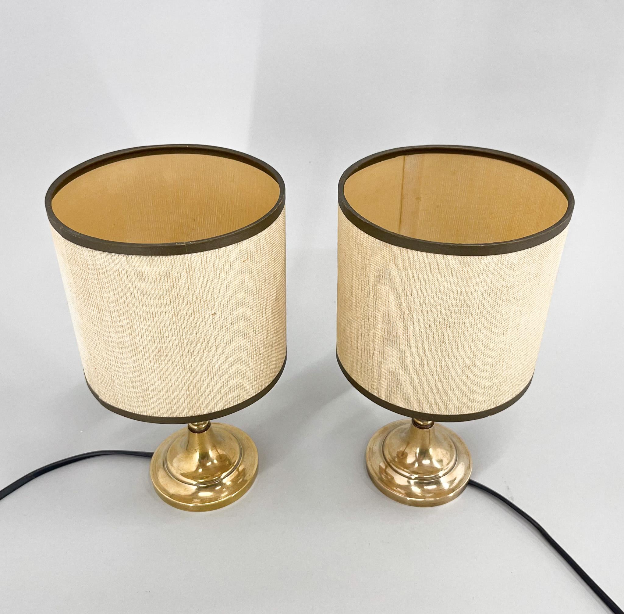 Italian Pair of Mid-Century Brass Table or Bedside Lamps, Italy For Sale