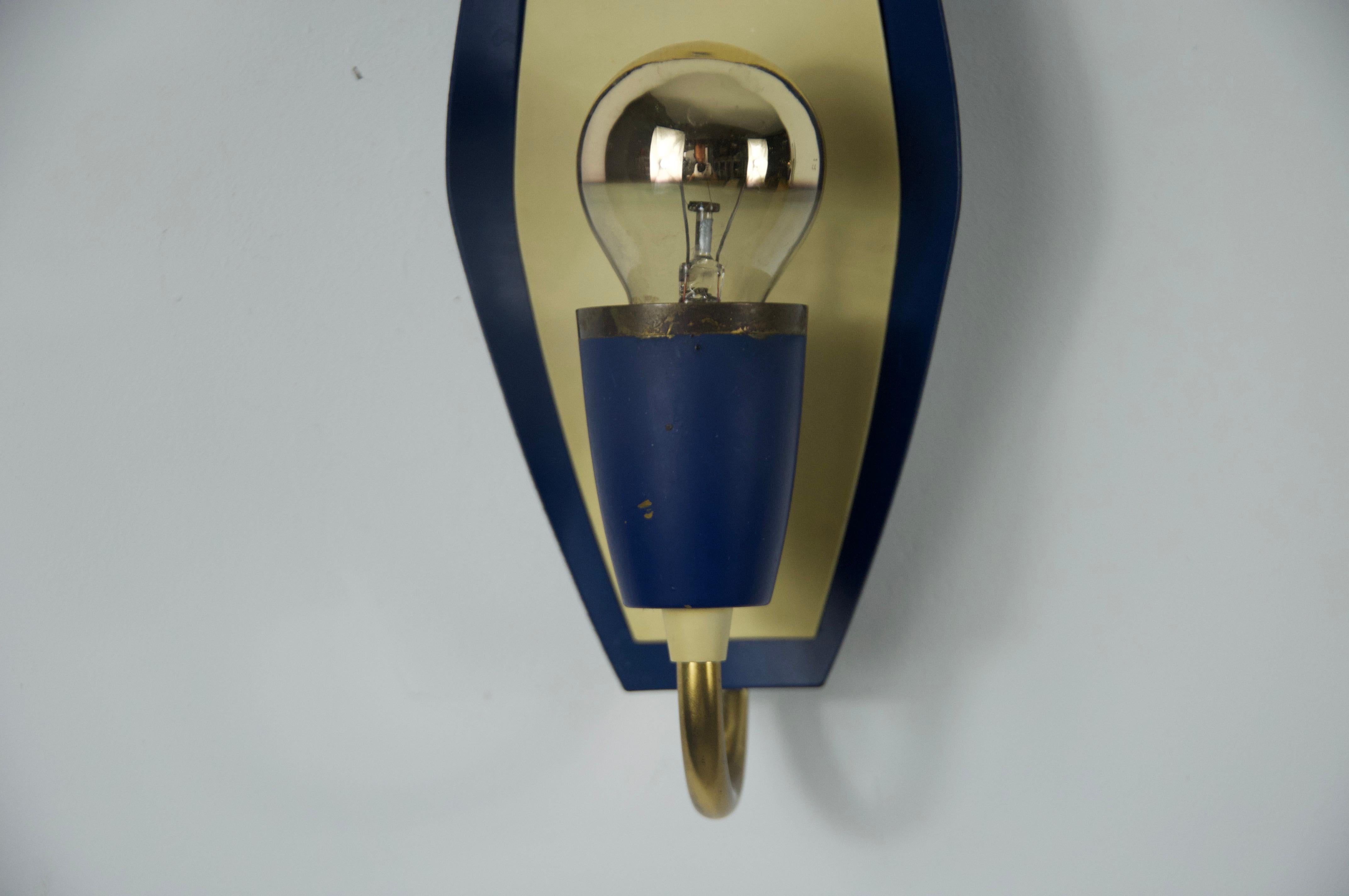 Paire d'appliques en laiton du milieu du siècle, Italie, années 1960 en vente 4