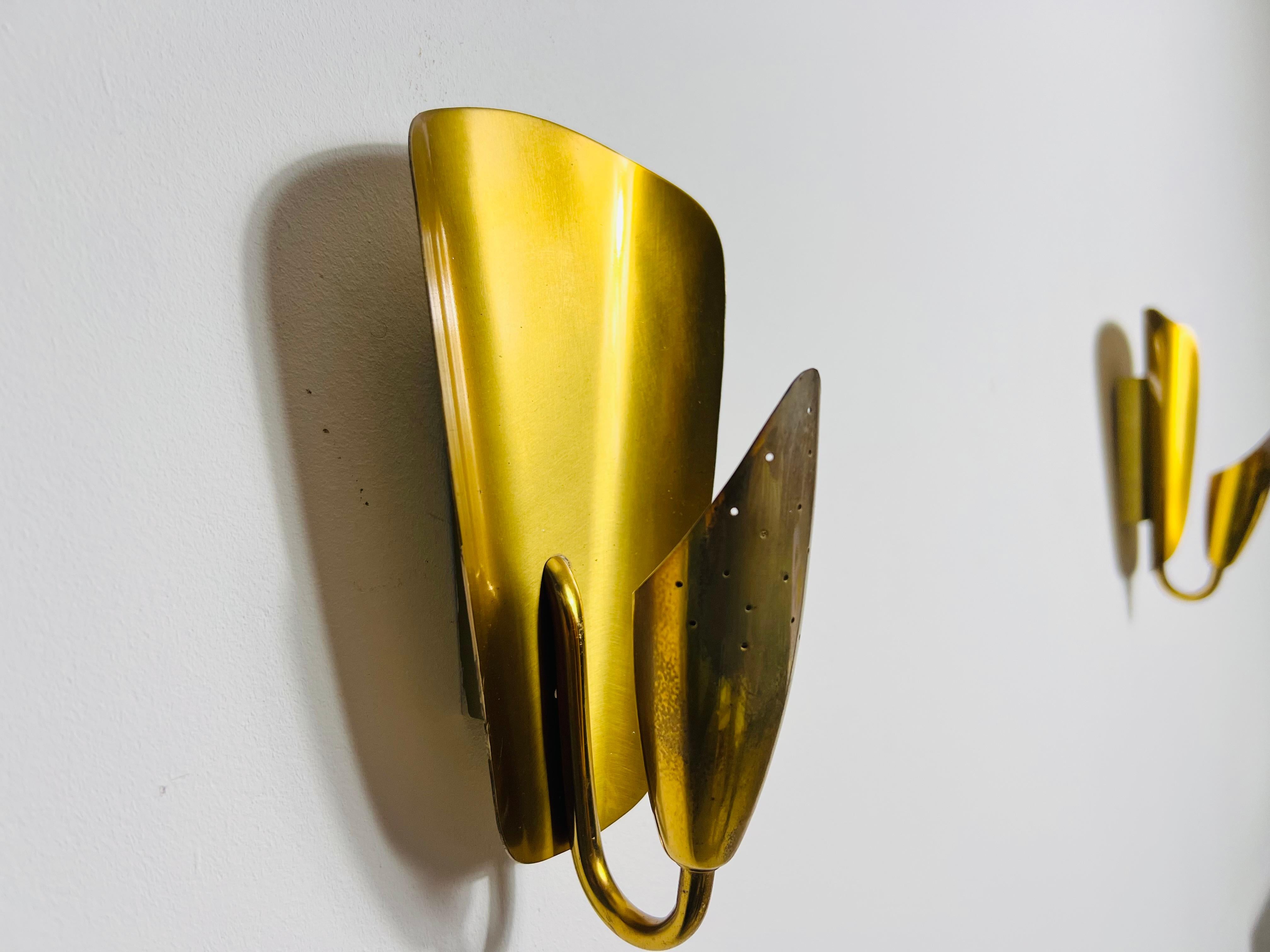 Pair of Mid-Century Brass Wall Lamps, Italy, 1960s 6