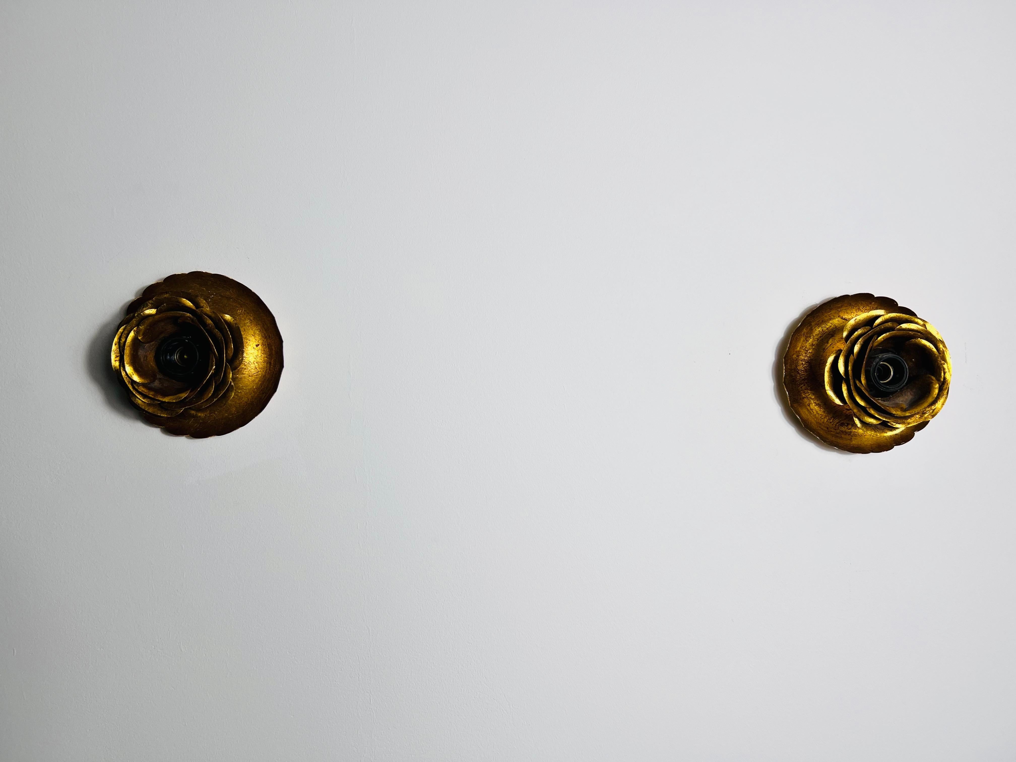 Mid-Century Modern Pair of Mid-Century Brass Wall Lamps, Italy, 1960s For Sale