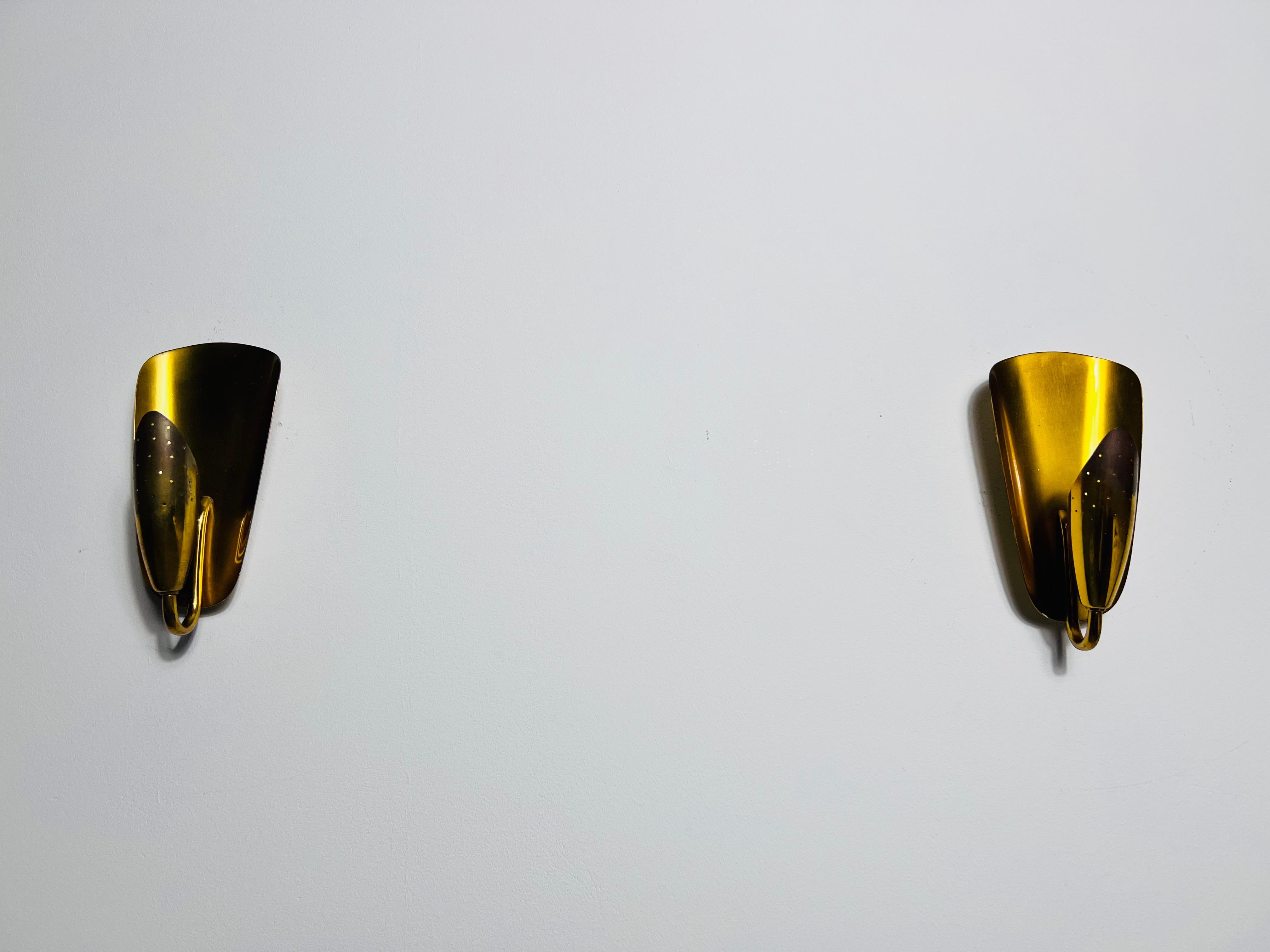 Italian Pair of Mid-Century Brass Wall Lamps, Italy, 1960s