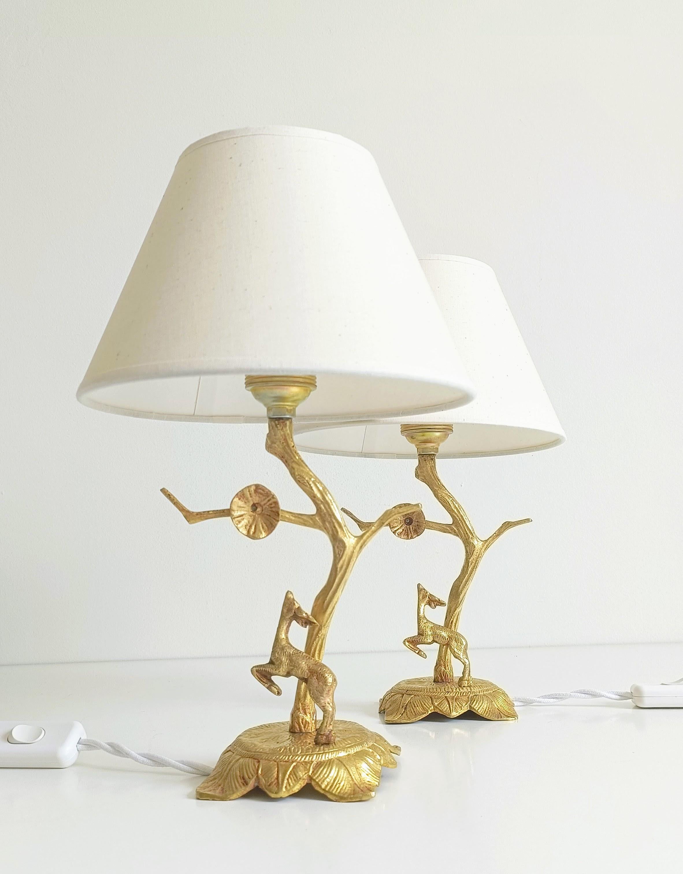 French Mid-Century Pair of Small Bronze Table Lamps in Louis XVI Style, France, 1950s For Sale