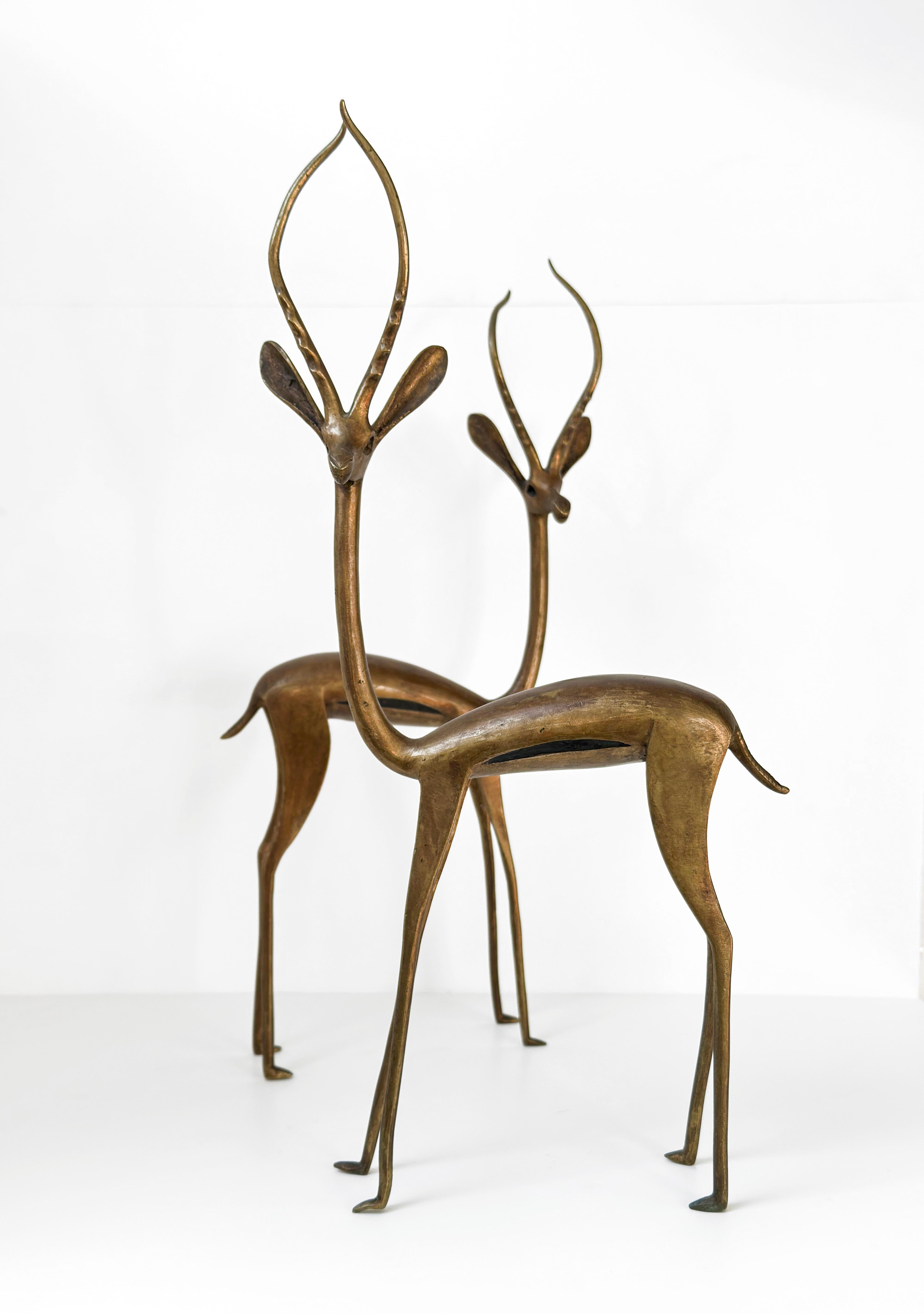 Pair of Mid-Century Bronze Gazelle Ornaments  - Handmade in Africa - Patinated  In Good Condition In Glasgow, GB