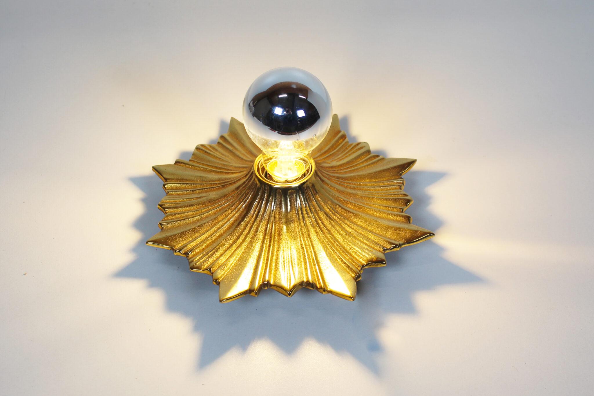 Hollywood Regency Pair of Mid-Century Bronze Sunburst Wall Lights or Flush Mounts, c 1950s in vendita