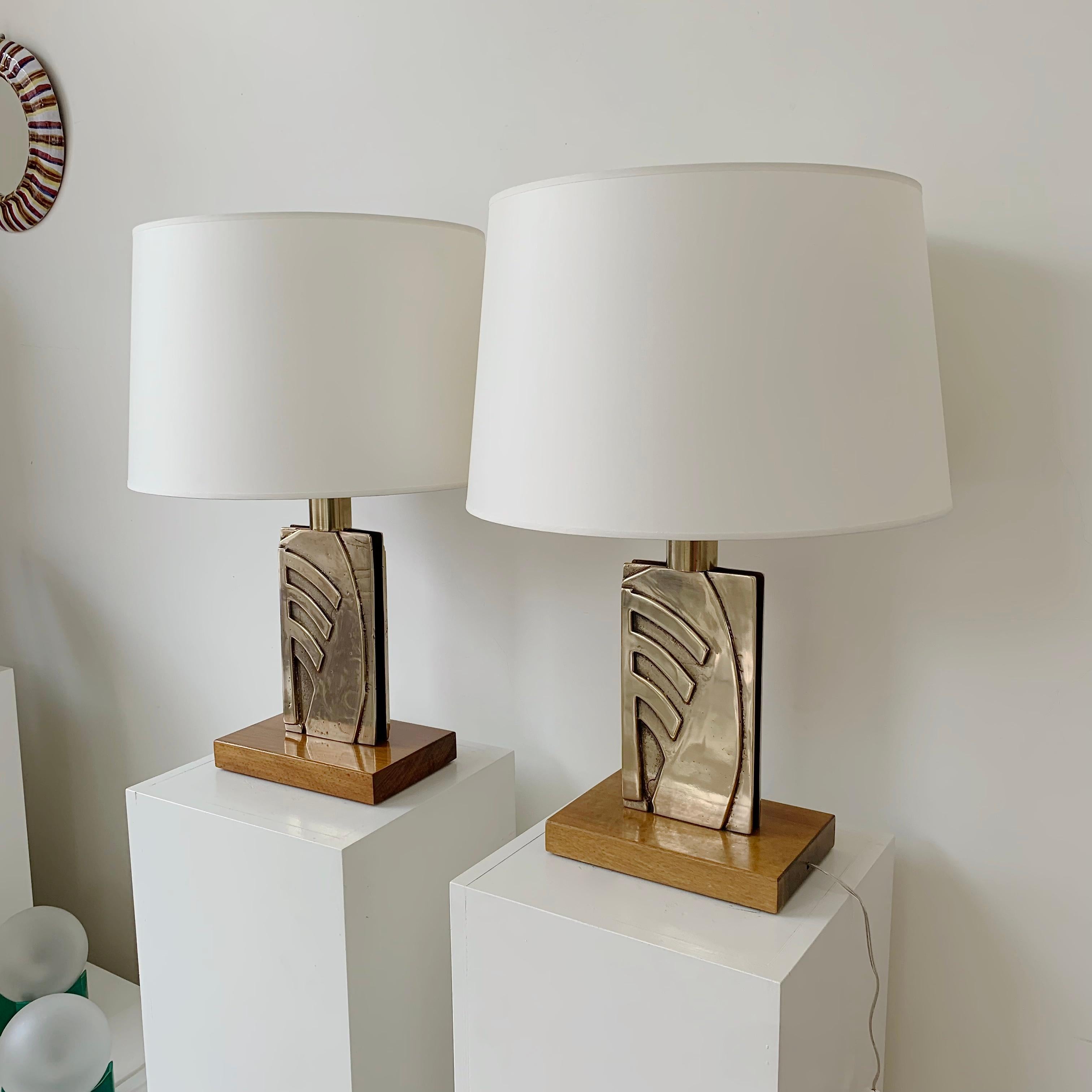 Pair of Mid-Century Bronze Table Lamps, circa 1970, Italy For Sale 8
