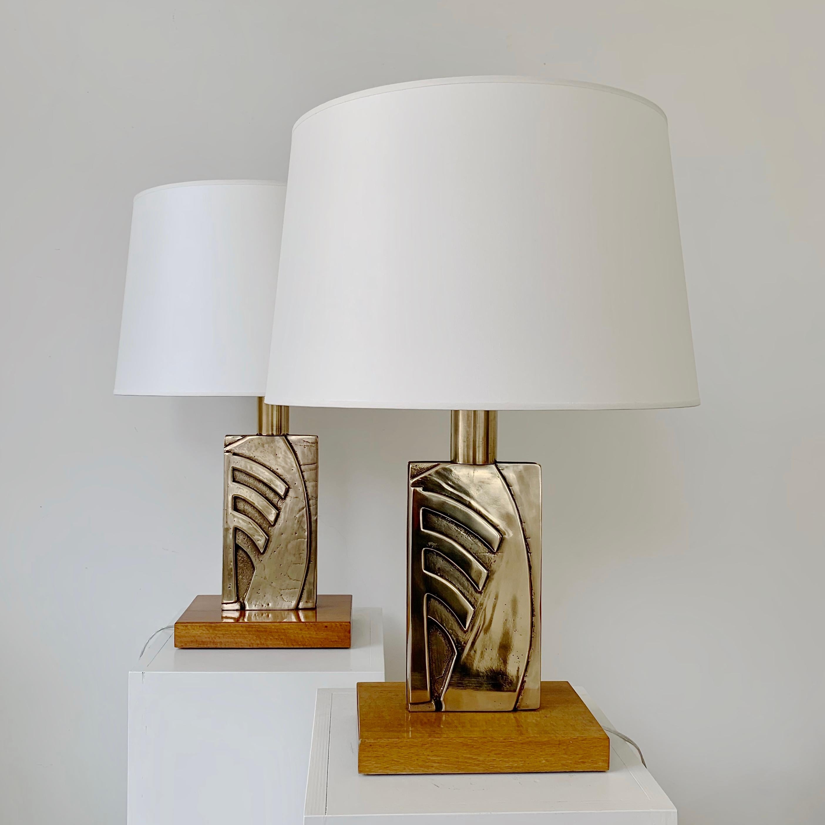 Polished Pair of Mid-Century Bronze Table Lamps, circa 1970, Italy For Sale
