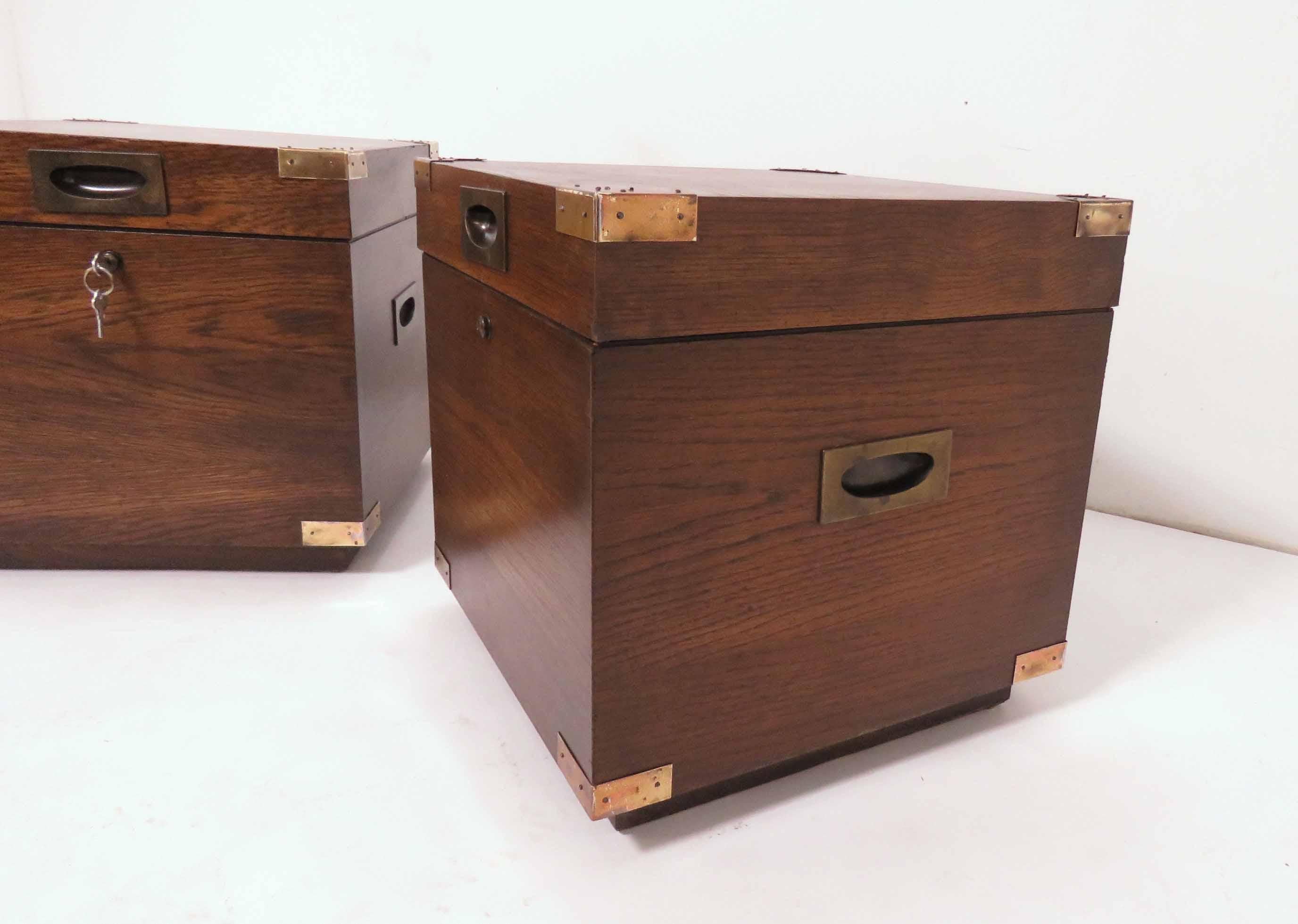 Pair of Midcentury Campaign Style Cube Form Chests by Lane Furniture In Good Condition In Peabody, MA