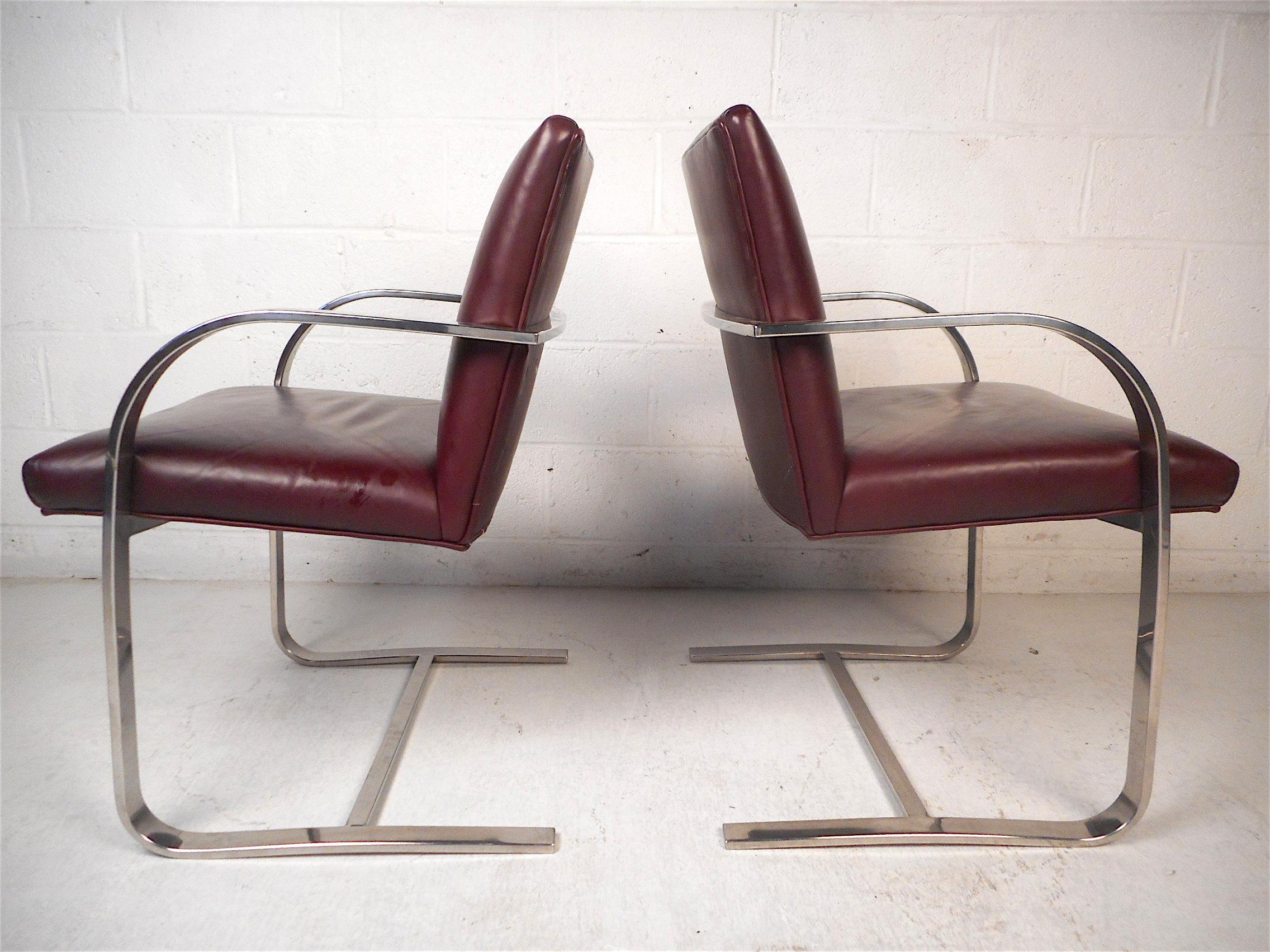 Late 20th Century Pair of Mid-Century Cantilever Chairs