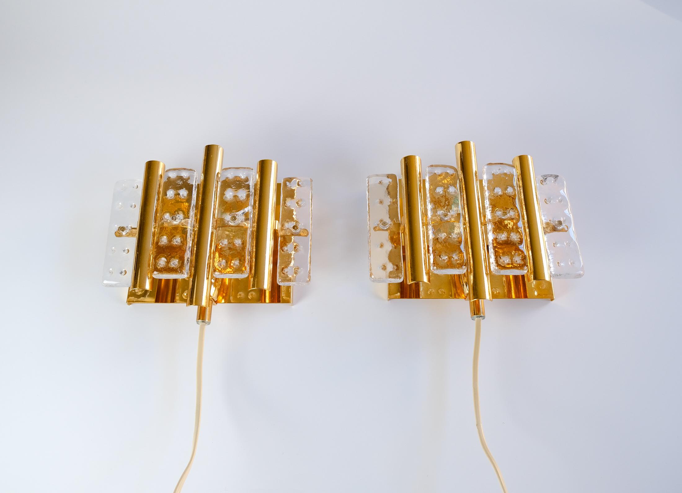 Mid-Century Modern Pair of Mid-Century Carl Fagerlund Wall Lights by Orrefors, Sweden, 1960s For Sale