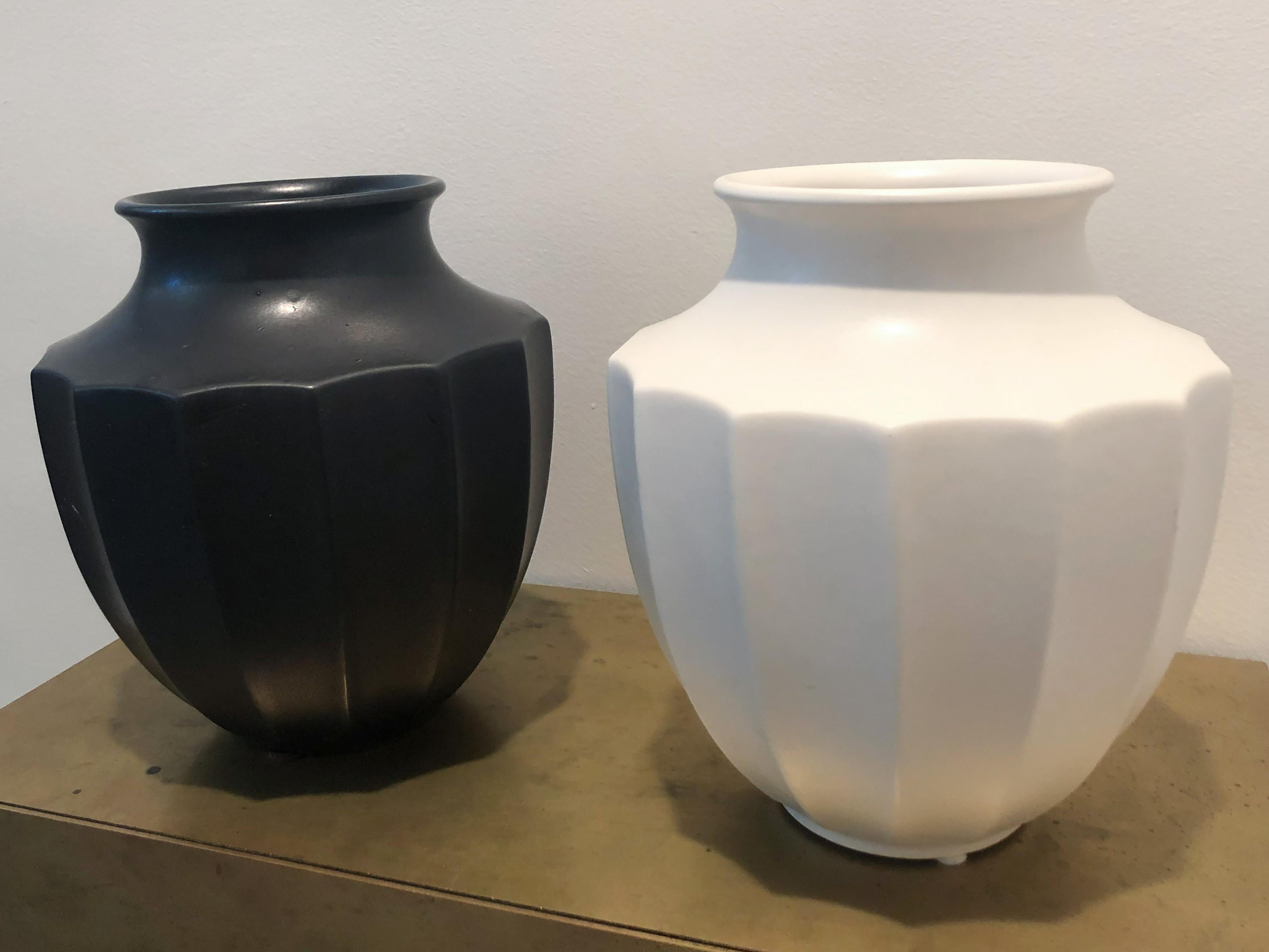 American Pair of Midcentury Ceramic Black and White Vessels For Sale