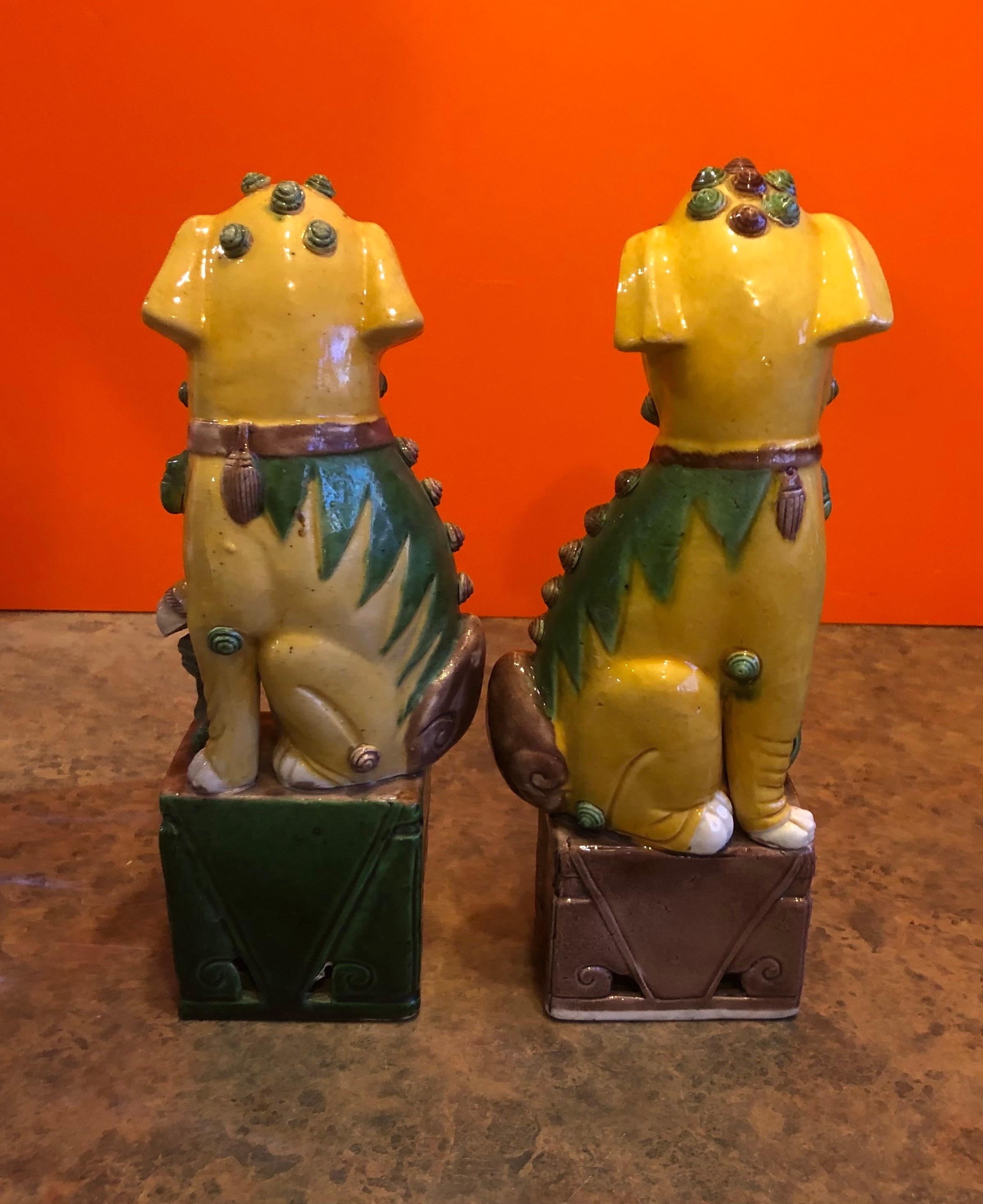 Pair of Midcentury Ceramic Foo Dogs or Bookends In Good Condition In San Diego, CA