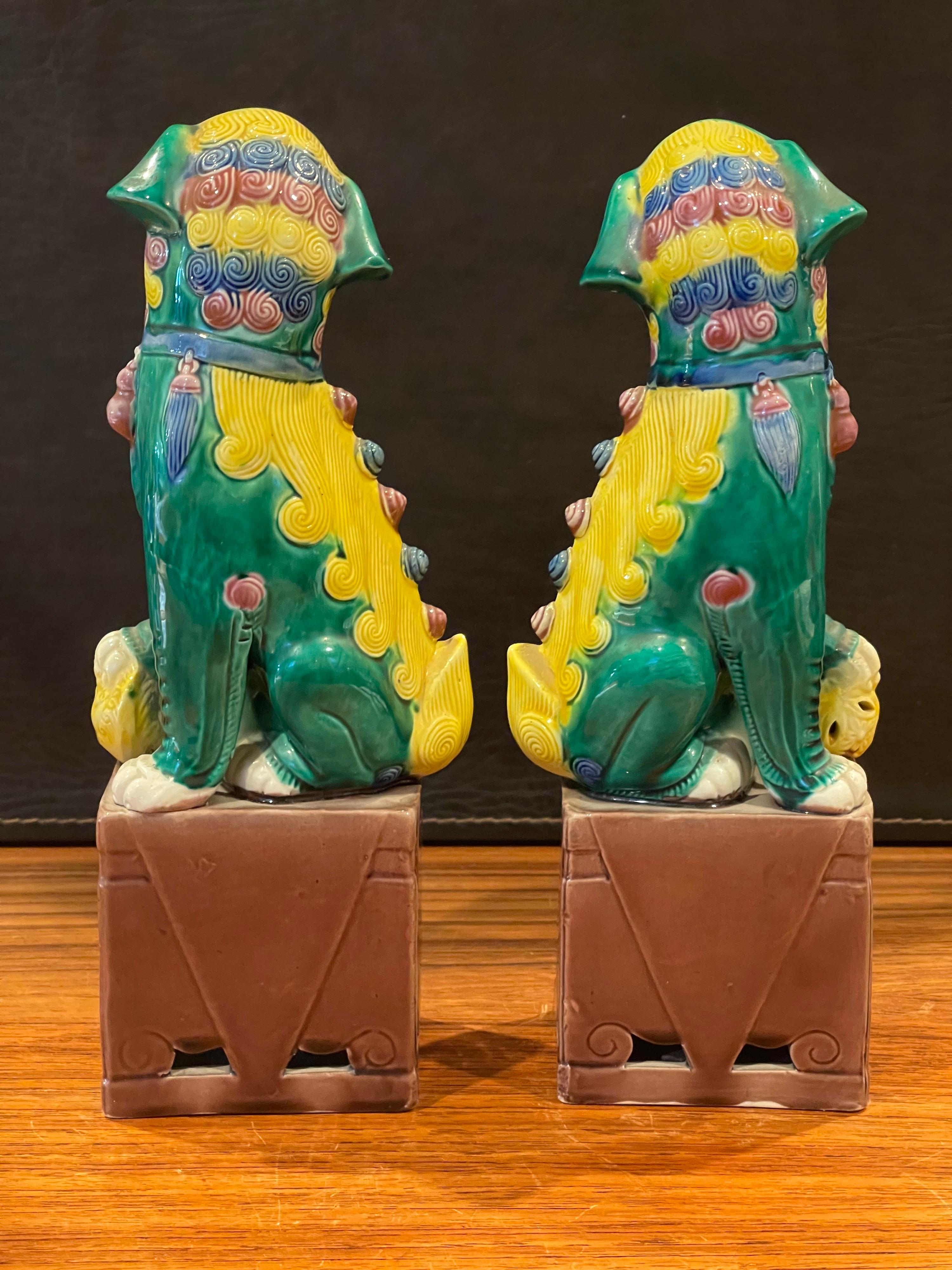 Pair of Midcentury Ceramic Foo Dogs or Bookends In Good Condition In San Diego, CA