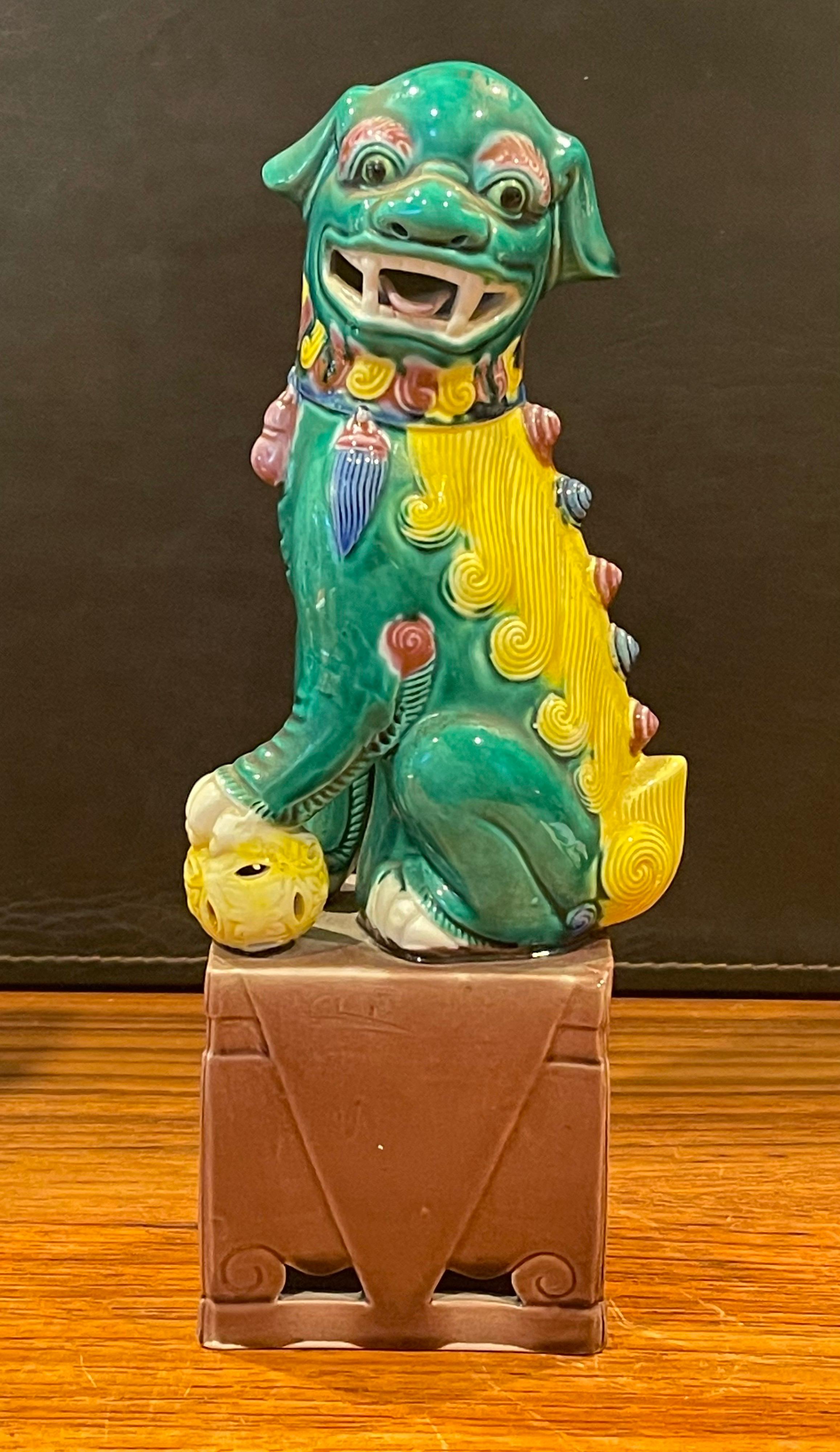 Pair of Midcentury Ceramic Foo Dogs or Bookends 2