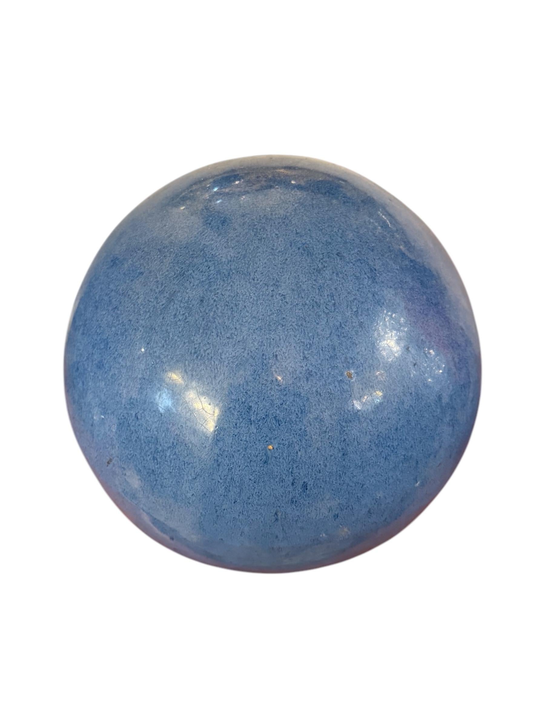 Vietnamese Pair of Mid-Century Ceramic Garden Decoration Spheres For Sale