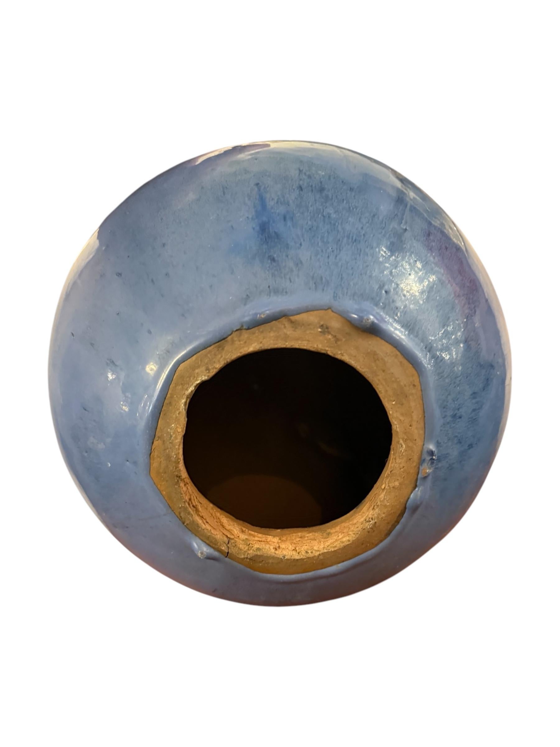 Pair of Mid-Century Ceramic Garden Decoration Spheres In Excellent Condition For Sale In Pasadena, CA