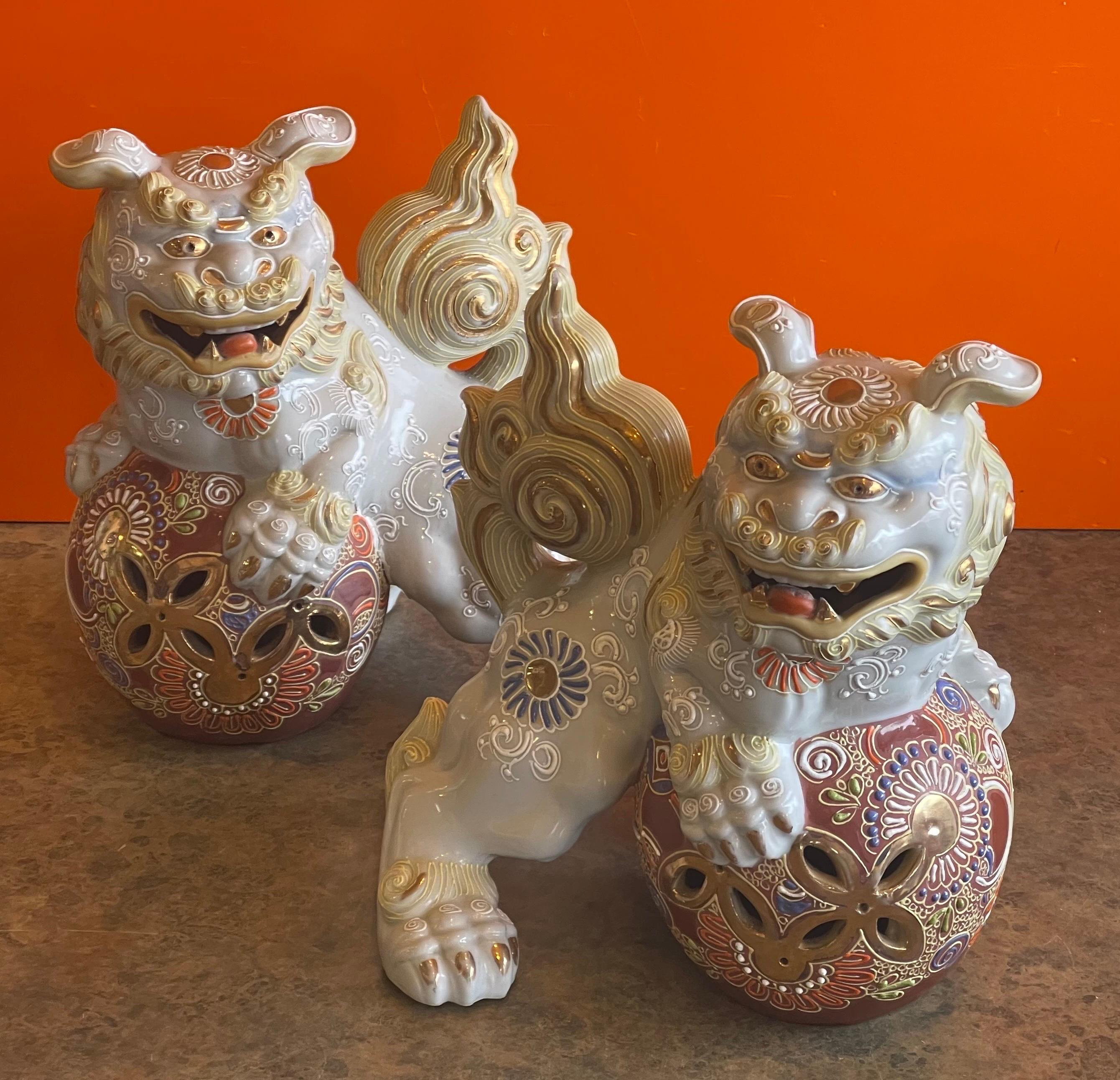 Pair of Mid-Century Ceramic Polychrome Foo Dogs For Sale 3