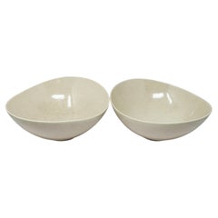 Pair of Midcentury Ceramic Serving Bowls by Red Wing