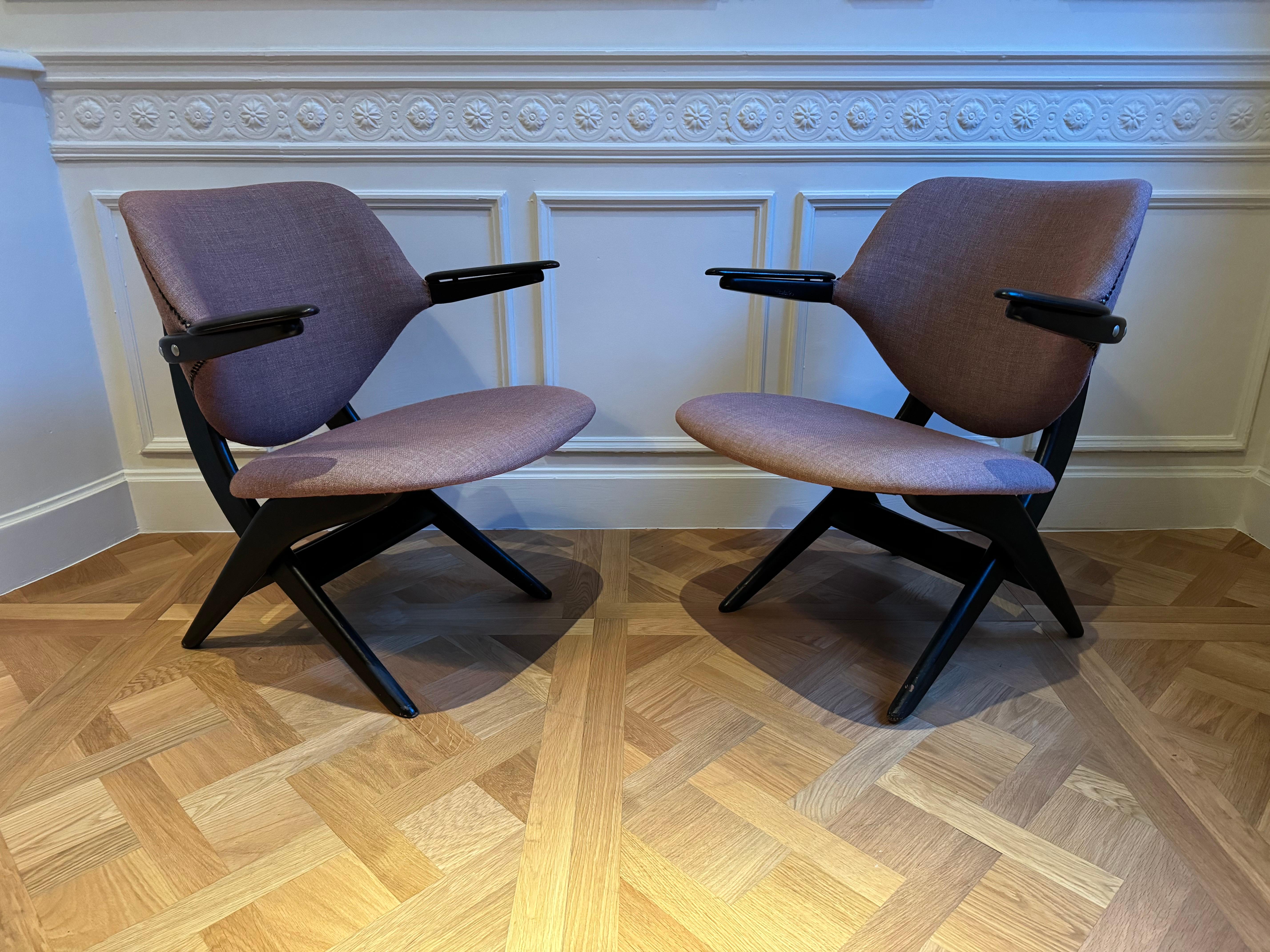 Mid-Century Modern Pair of mid century chairs by Louis Vandel Teeffelen for Webe For Sale