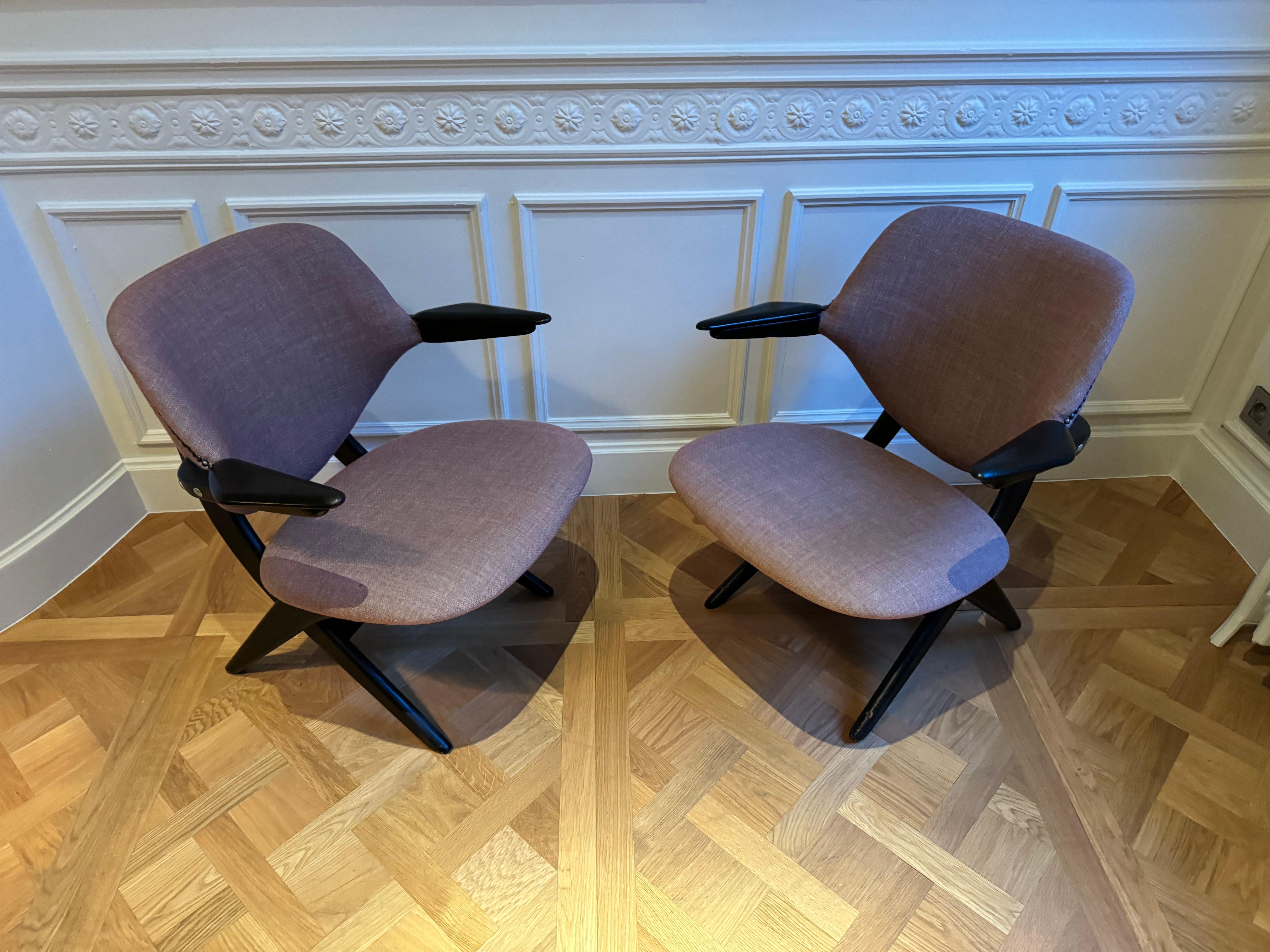 Dutch Pair of mid century chairs by Louis Vandel Teeffelen for Webe For Sale