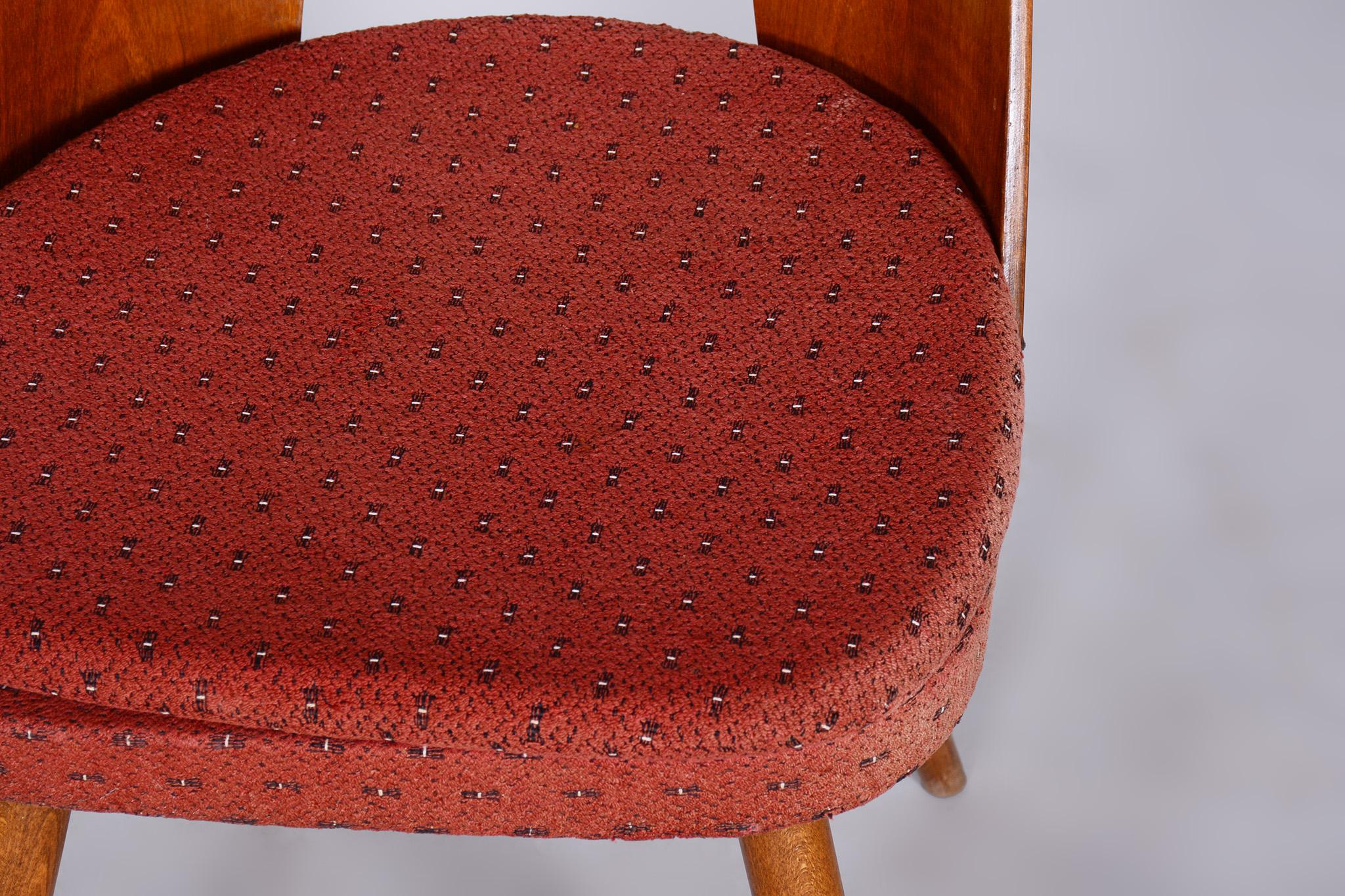 Tchèque Paire de chaises du milieu du siècle conçues par Antonín Šuman, années 1950, République tchèque en vente