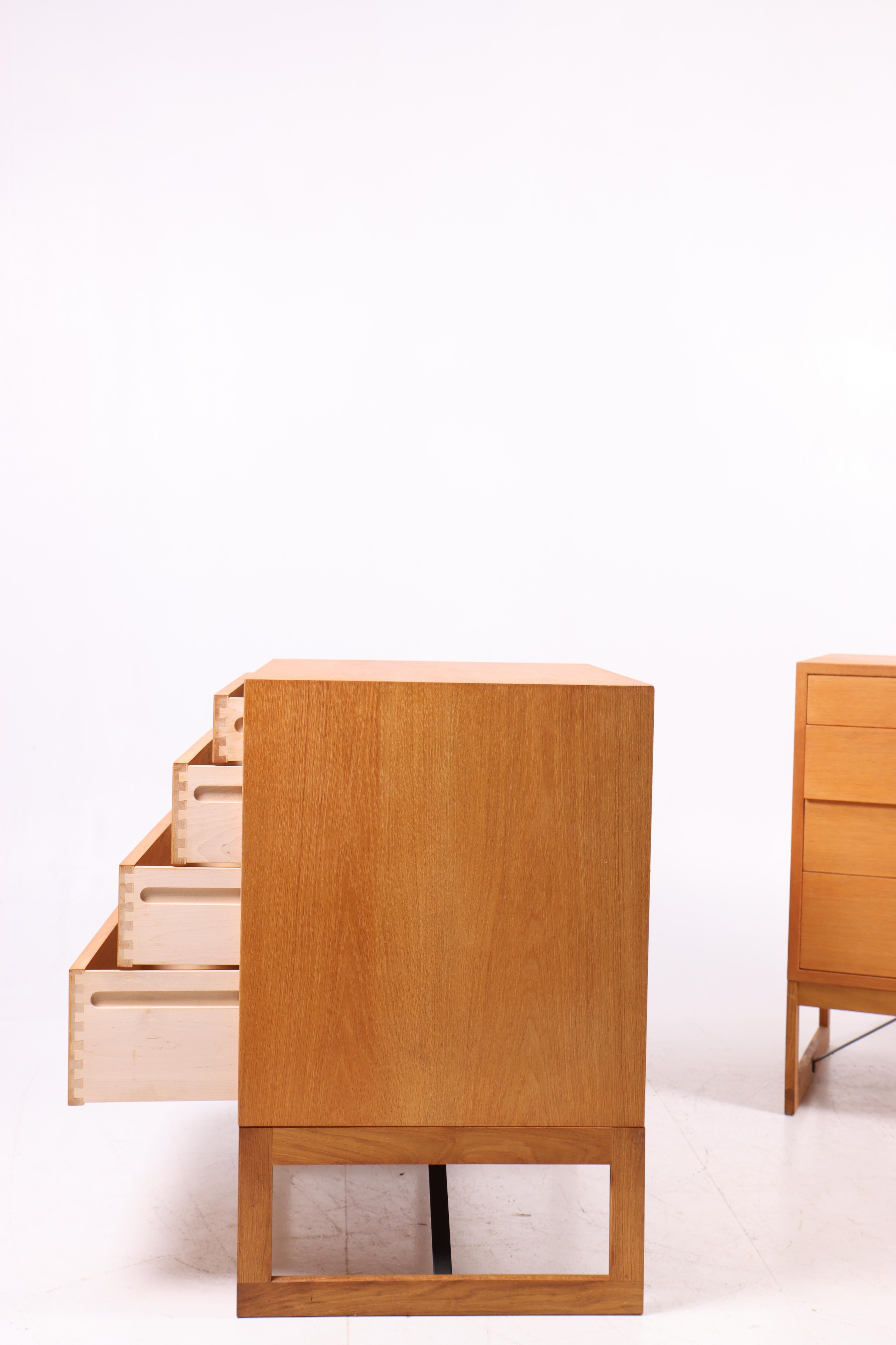 Pair of Mid-Century Chest of Drawers in Oak Designed by Børge Mogensen, 1960s 3