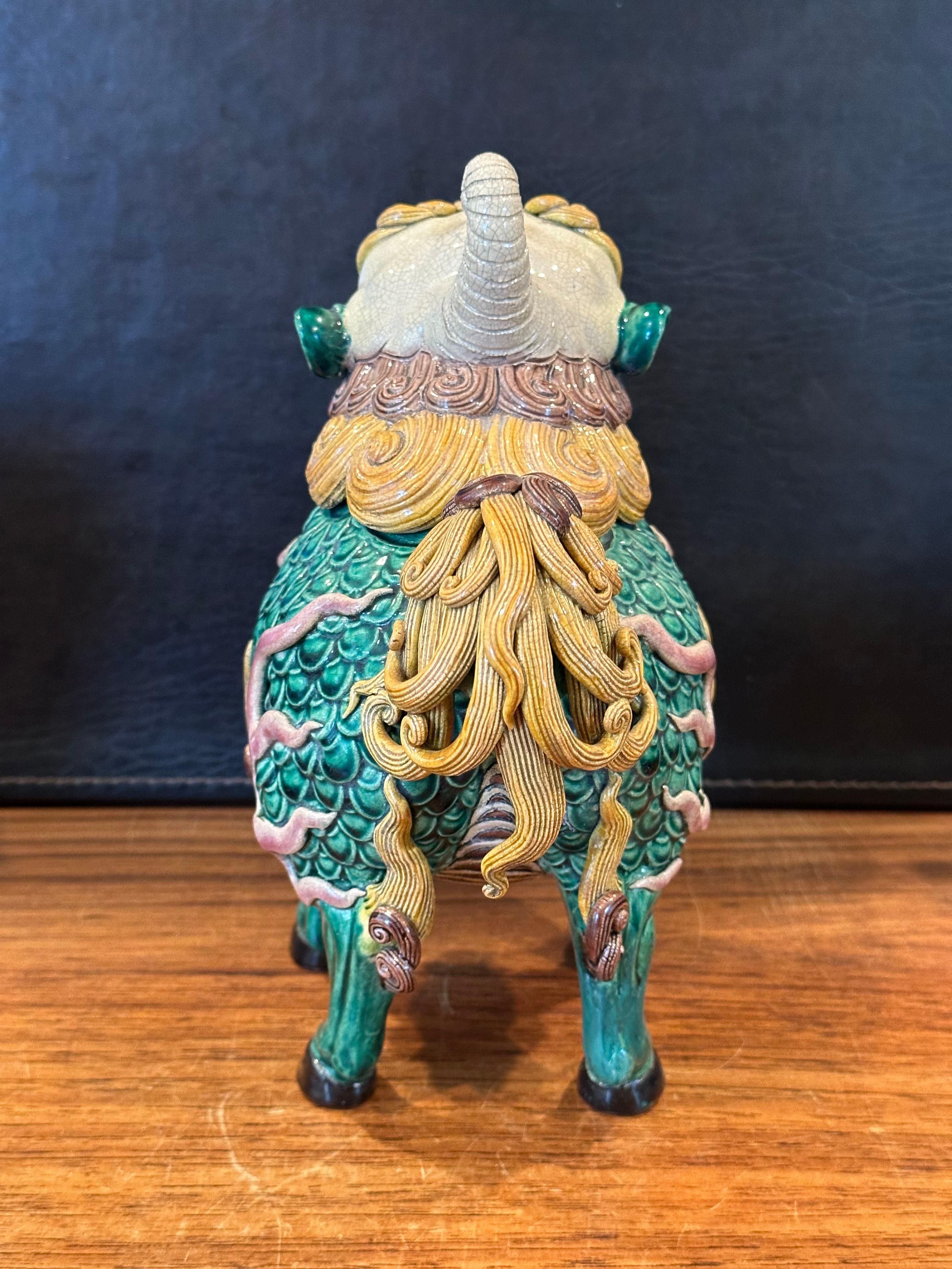 Pair of Mid-Century Chinese Ceramic Polychrome Incense Censer Foo Dogs For Sale 11