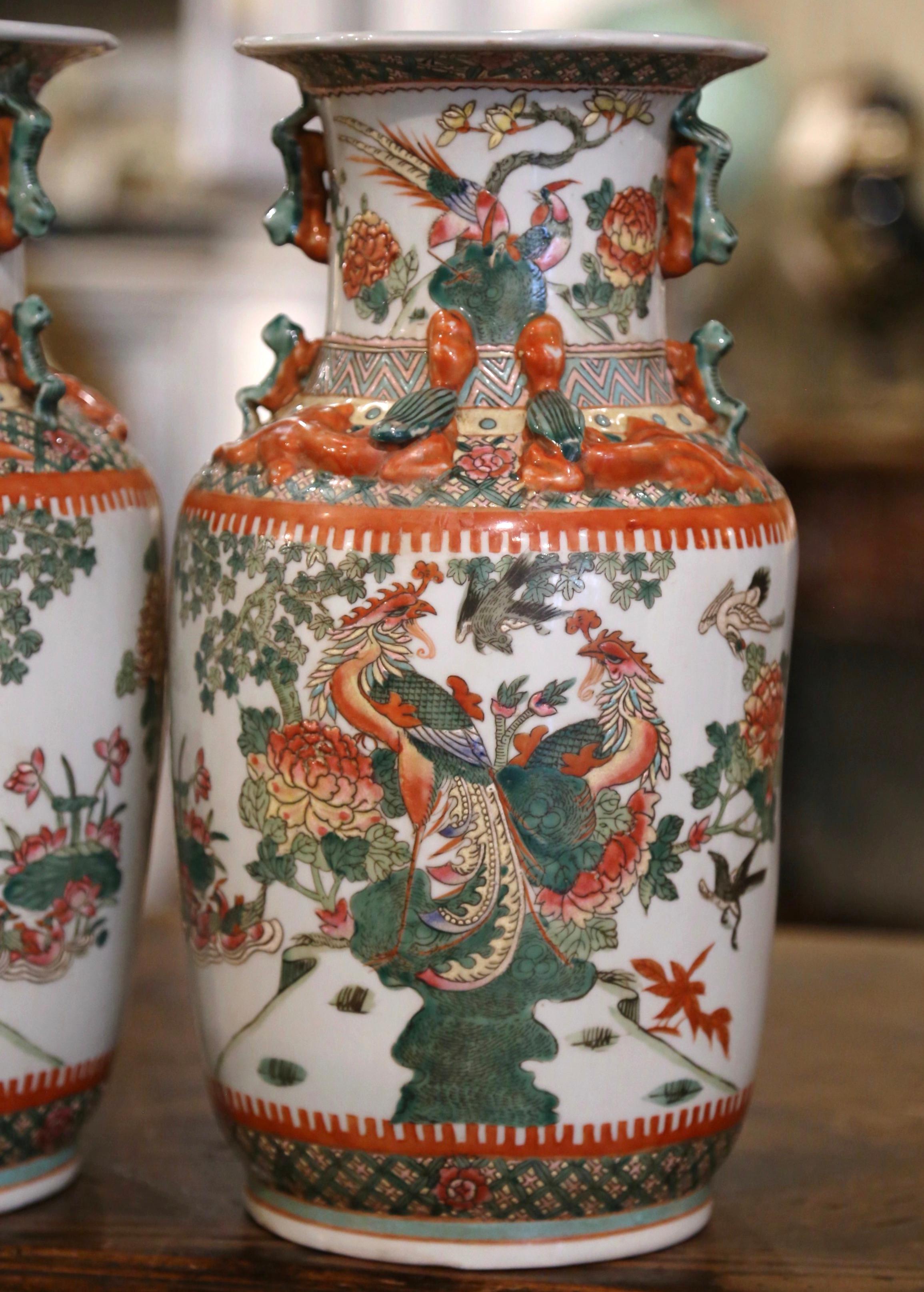 Pair of Mid-Century Chinese Hand Painted Porcelain Vases with Bird Motifs In Excellent Condition In Dallas, TX