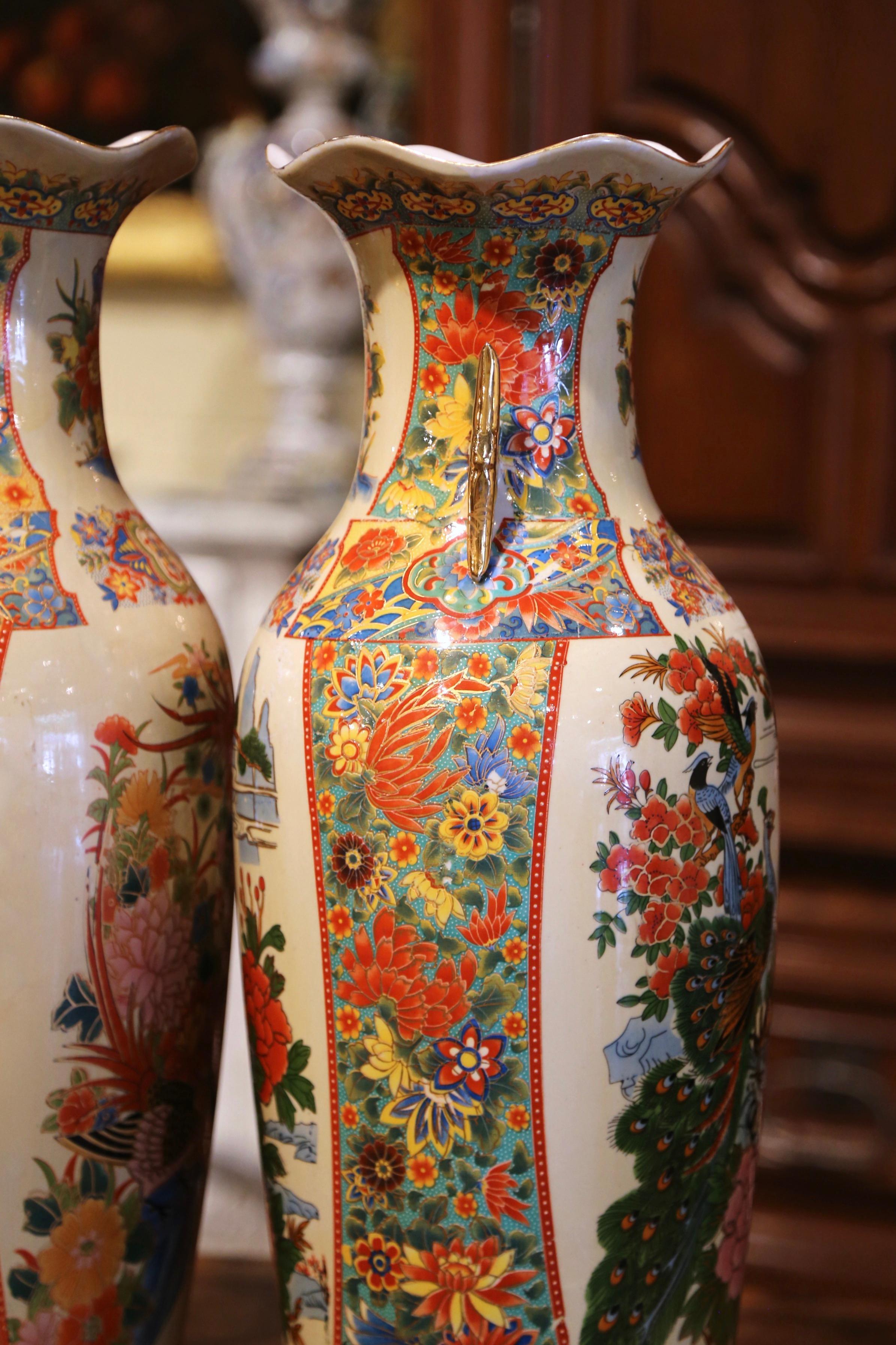 Pair of Mid-Century Chinese Polychrome Painted and Gilt Porcelain Vases 7