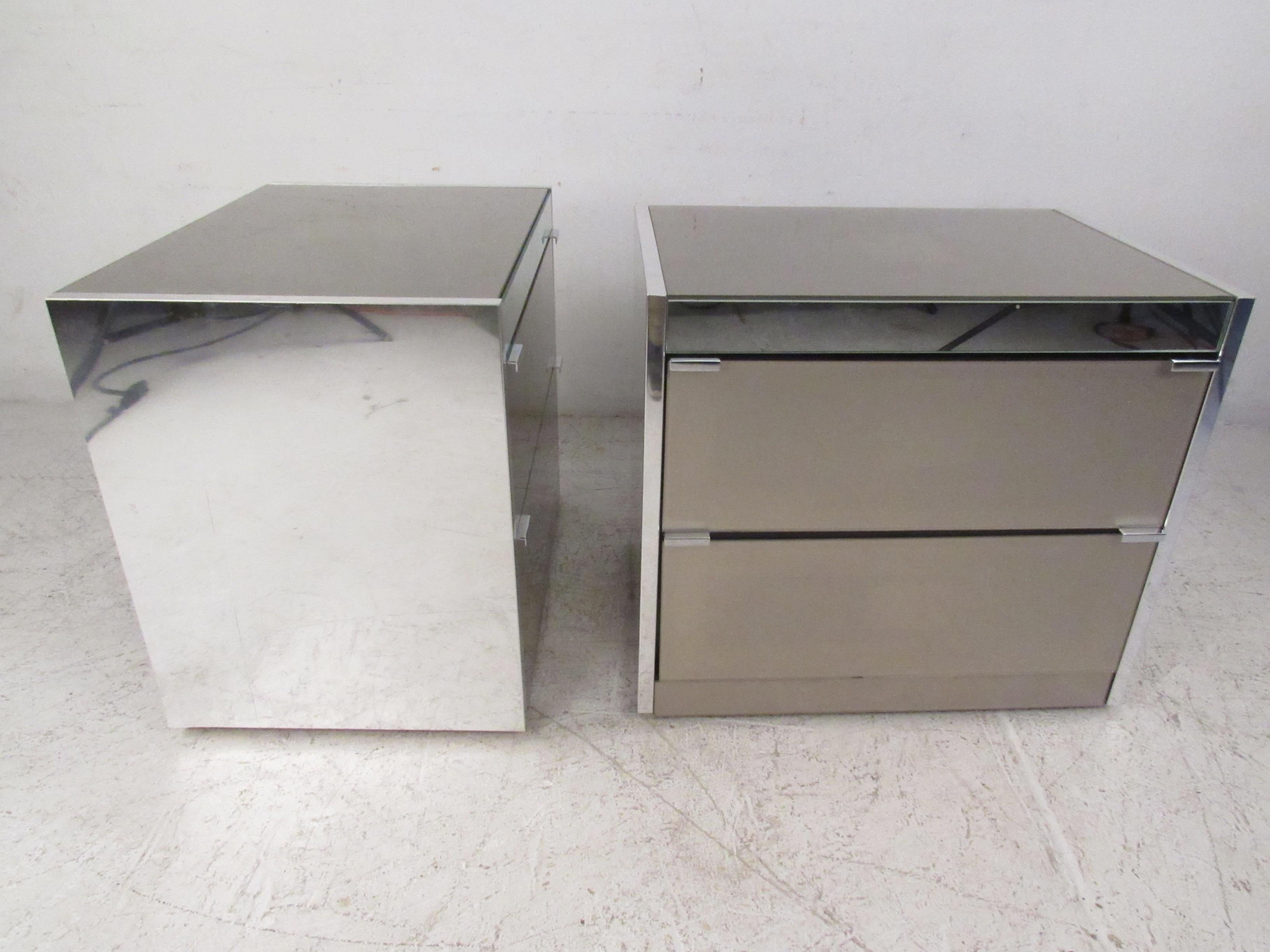 Pair of Midcentury Chrome and Glass Nightstands 1