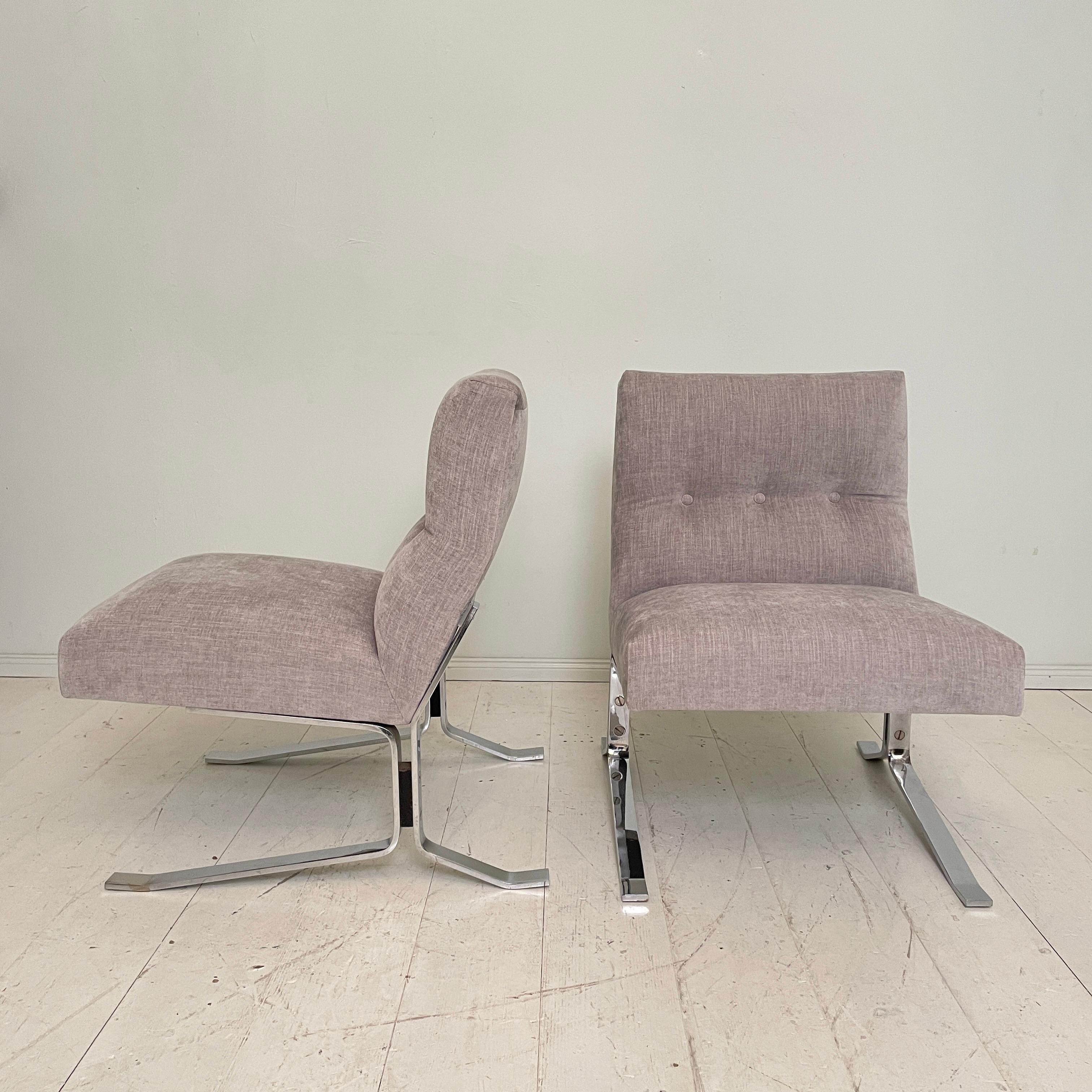 Pair of Mid-Century Chrome and Grey Fabric German Lounge Chairs, Around 1970 11