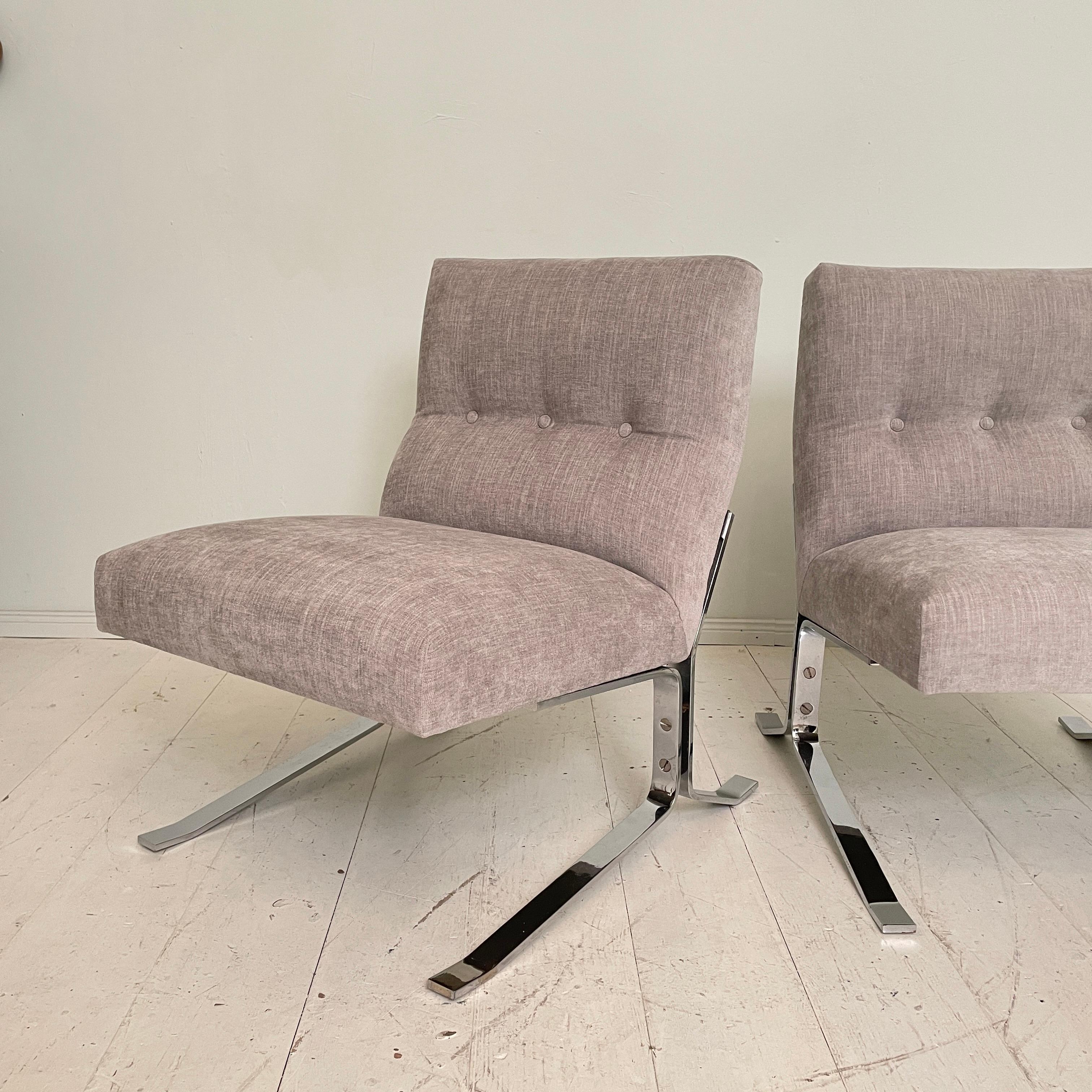 Pair of Mid-Century Chrome and Grey Fabric German Lounge Chairs, Around 1970 12