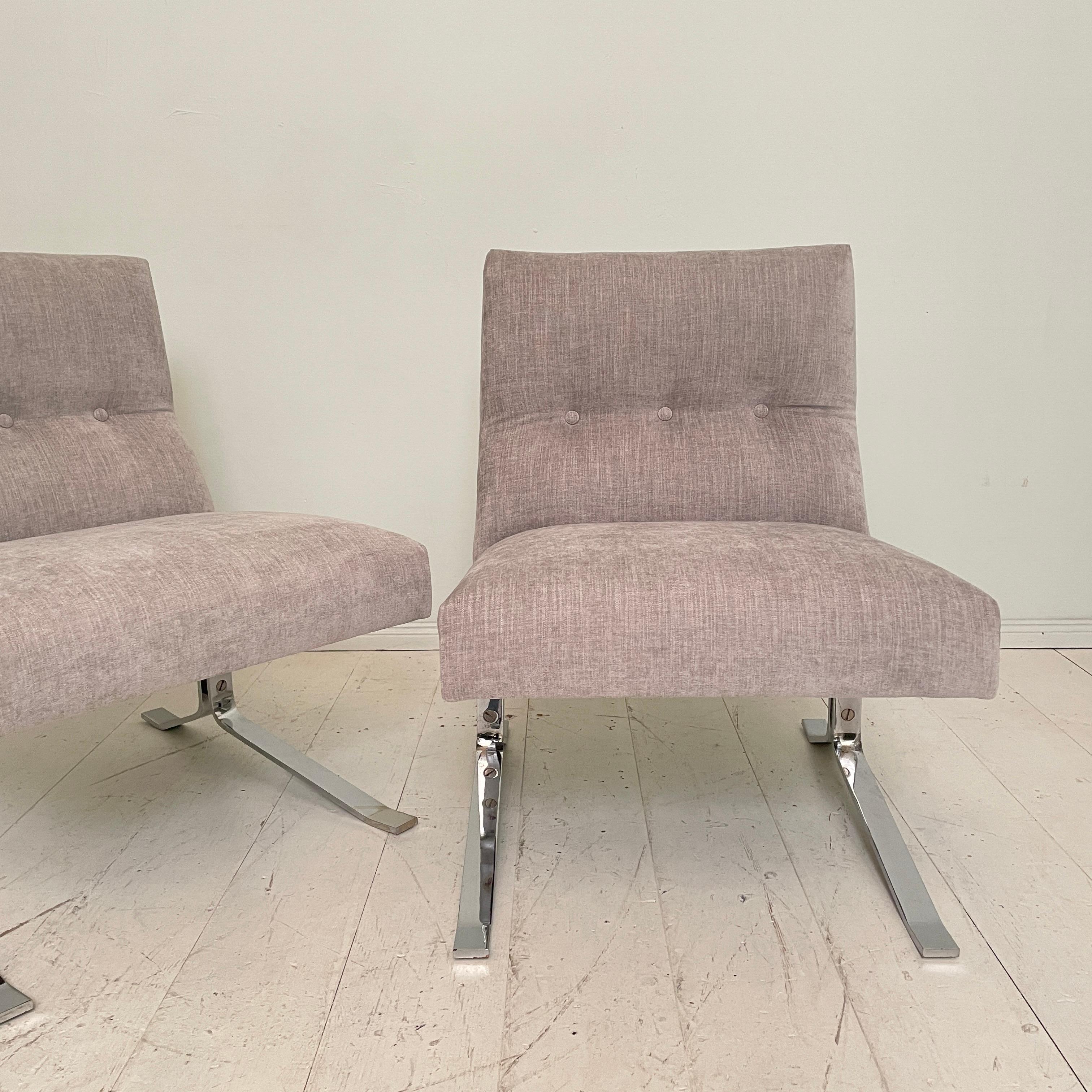 Pair of Mid-Century Chrome and Grey Fabric German Lounge Chairs, Around 1970 4