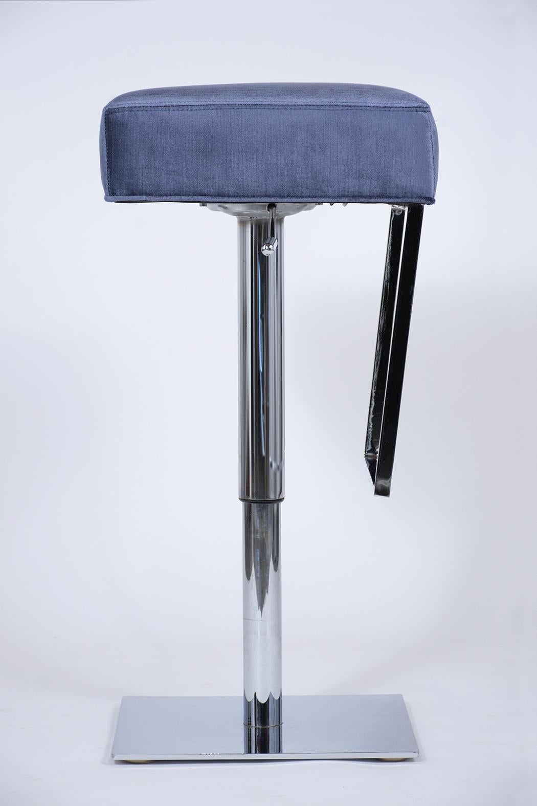 Late 20th Century Mid-Century Chrome-Plated Swivel Bar Stools with Blue Velvet Seats For Sale