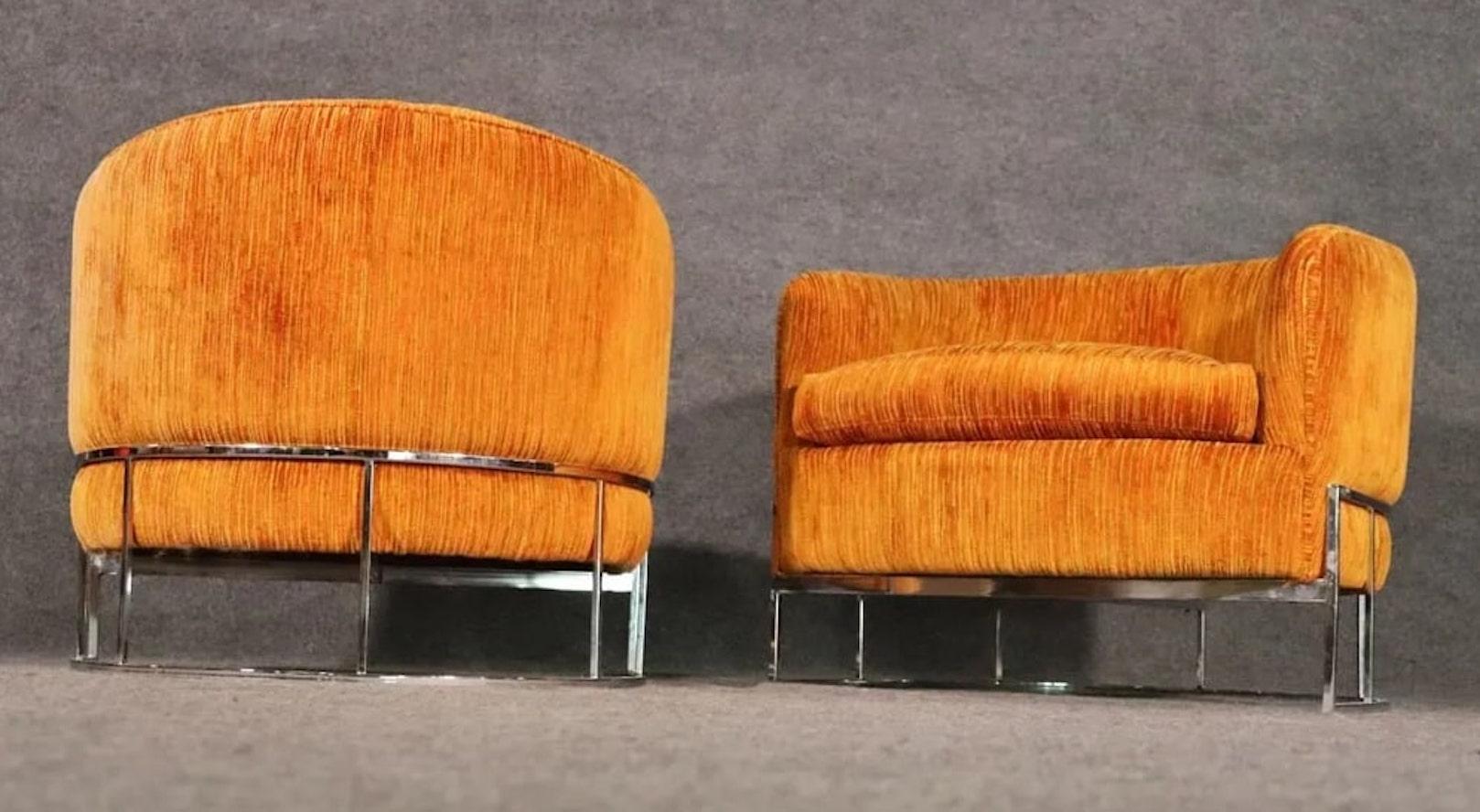 Mid-Century Modern Pair of Mid-Century Chrome Base Chairs For Sale