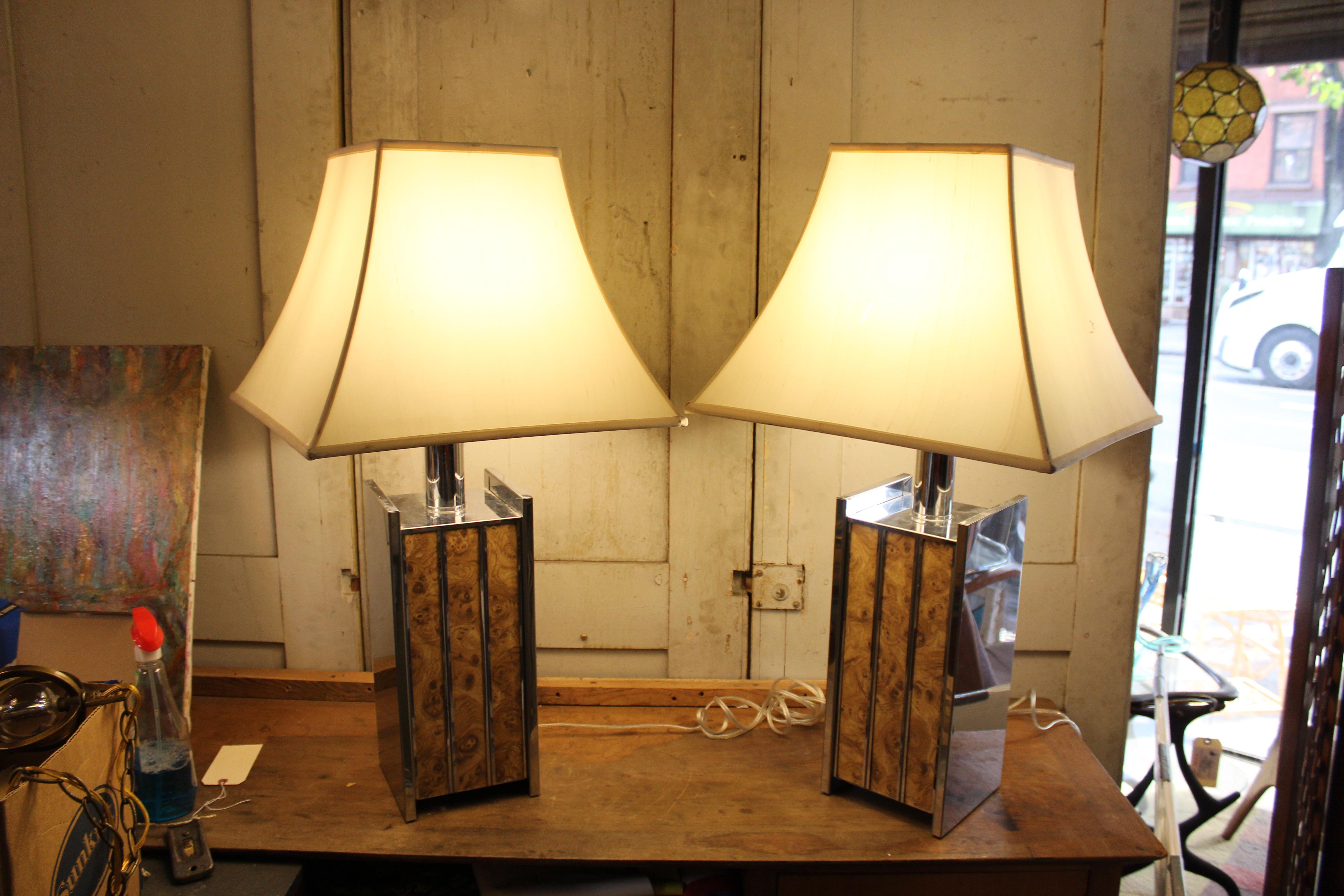 Pair of Mid-Century Chrome Lamps with Burled Inlay For Sale 9