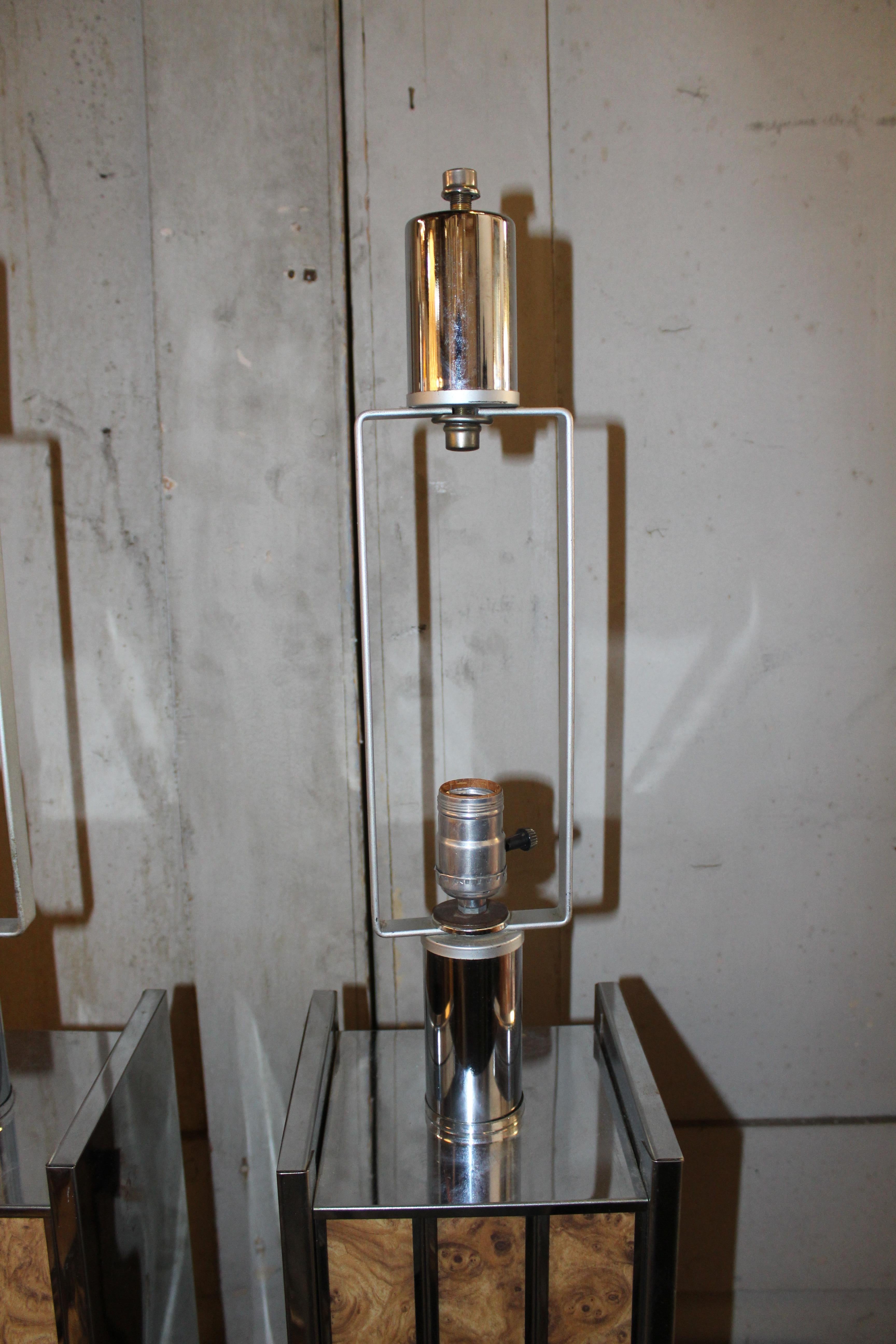 Pair of Mid-Century Chrome Lamps with Burled Inlay For Sale 3