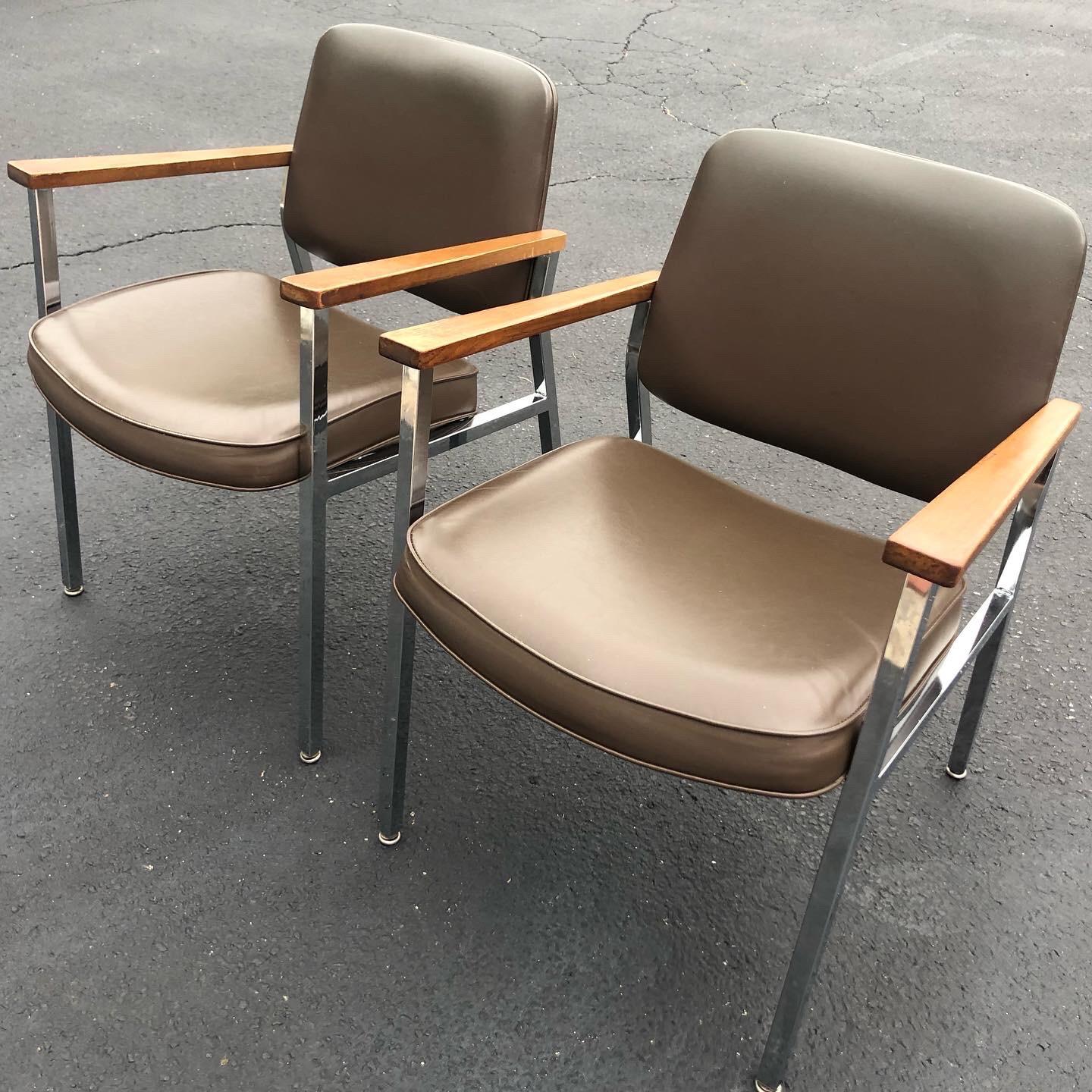 Pair of Mid Century Chrome Office Chairs 11