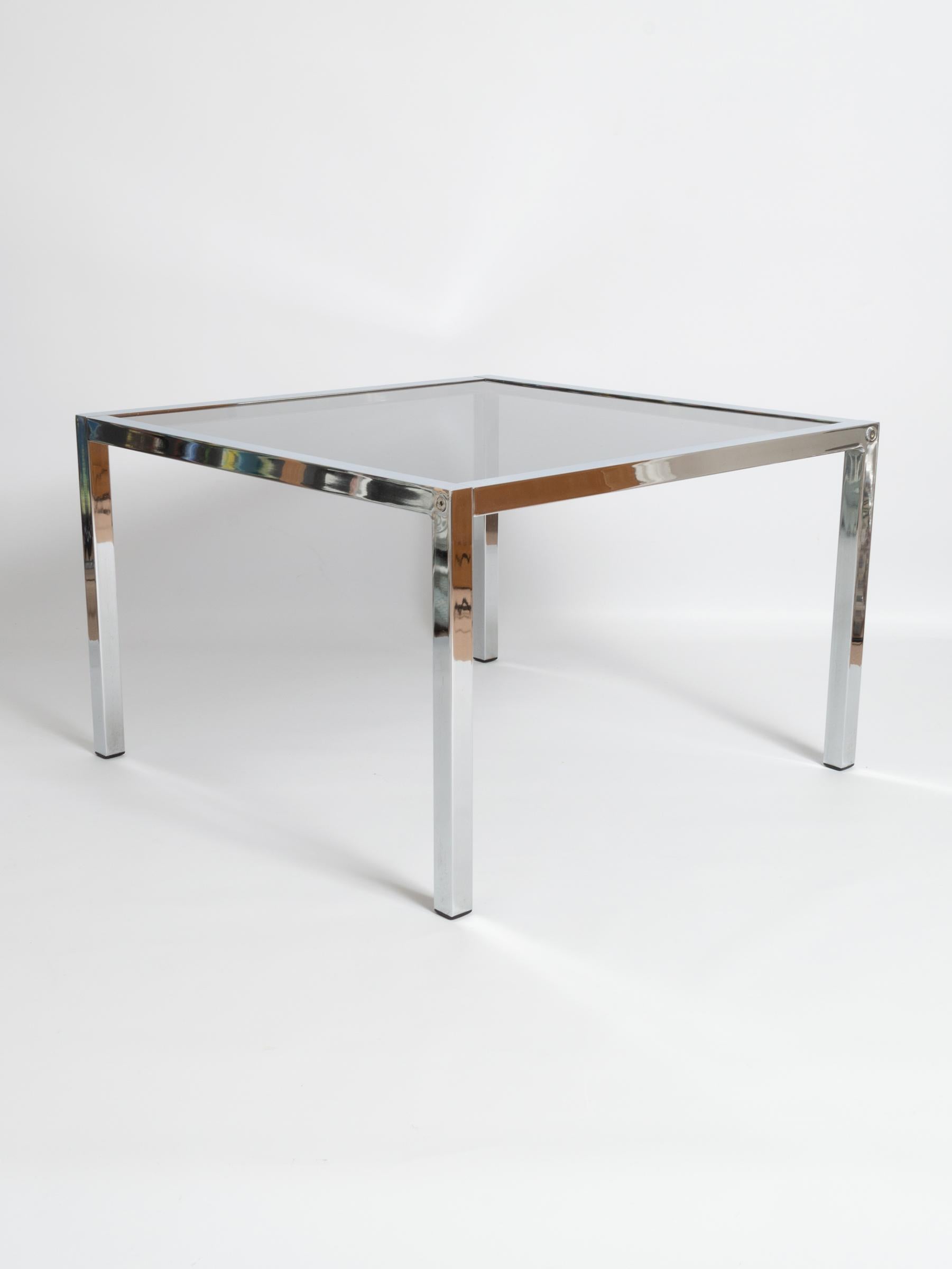 Pair of Midcentury Chrome and Smoked Glass End Side Tables, Italy, circa 1970 For Sale 2